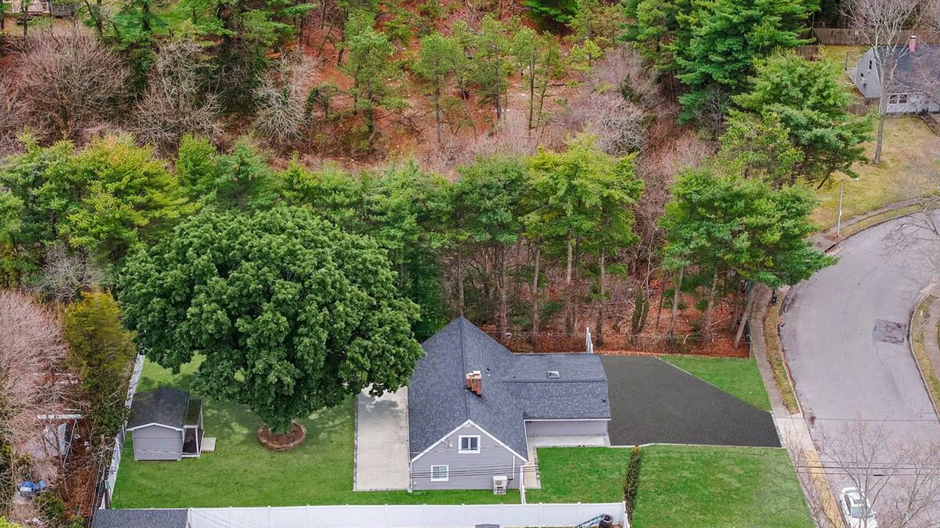 Property at 157 Serpentine Lane, Islandia, NY 11749 42