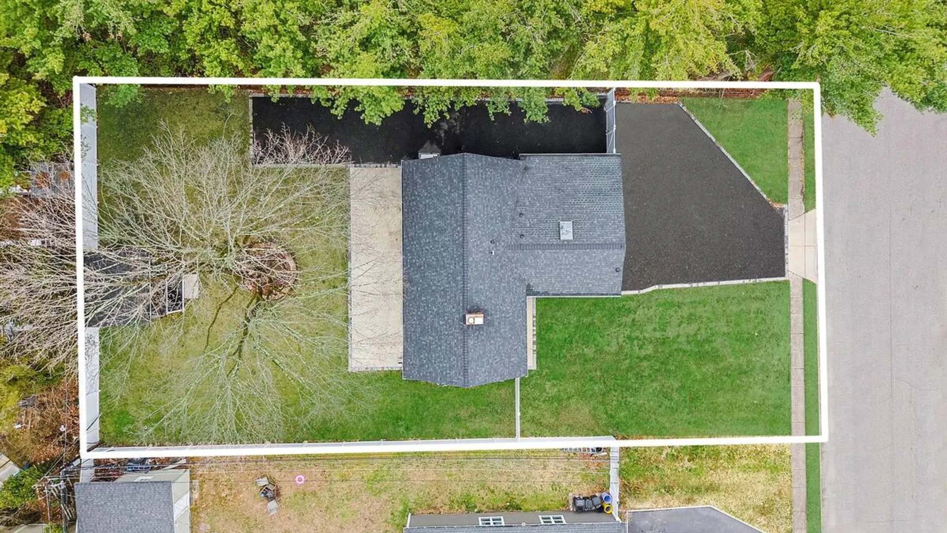 Property at 157 Serpentine Lane, Islandia, NY 11749 43