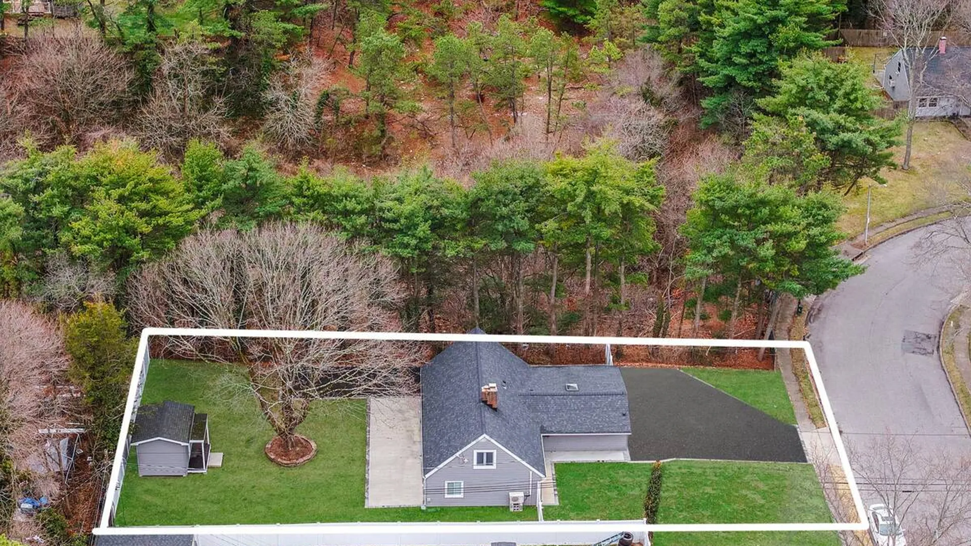 Property at 157 Serpentine Lane, Islandia, NY 11749 45