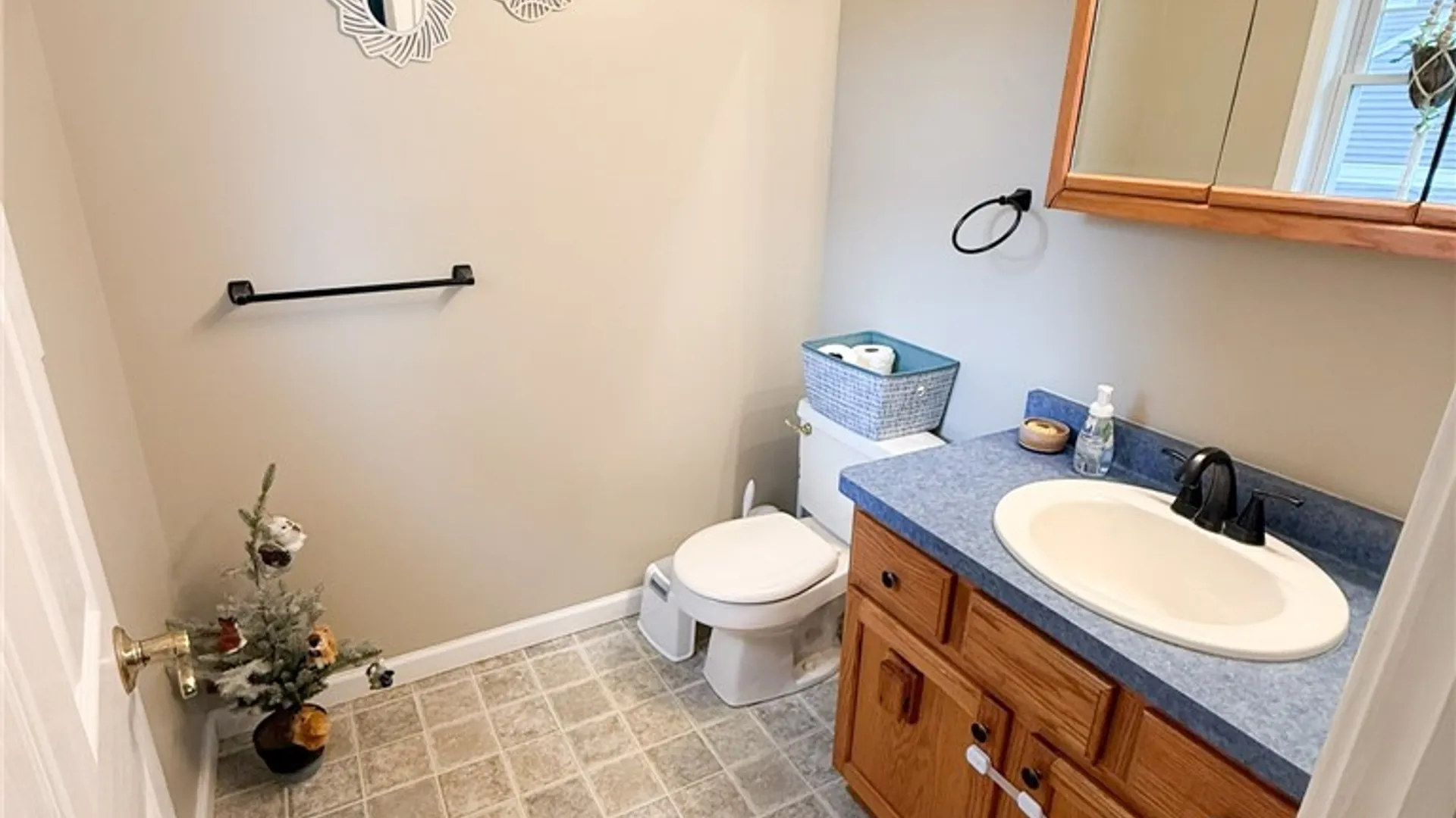 Property at 1240 Canandaigua Road, Palmyra, NY 14522 11