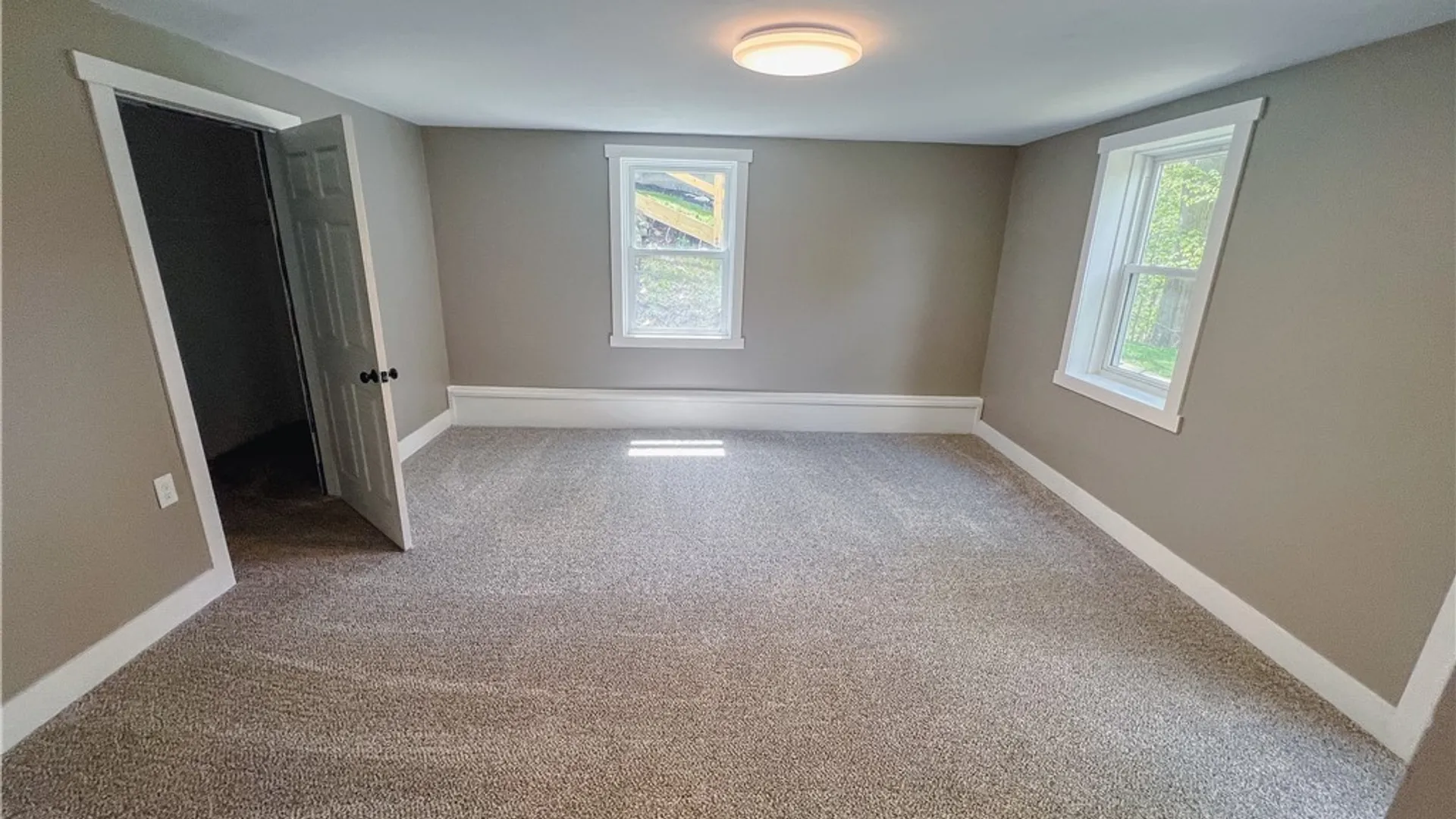 Property at 260 Girdle Road, Elma, NY 14052 18