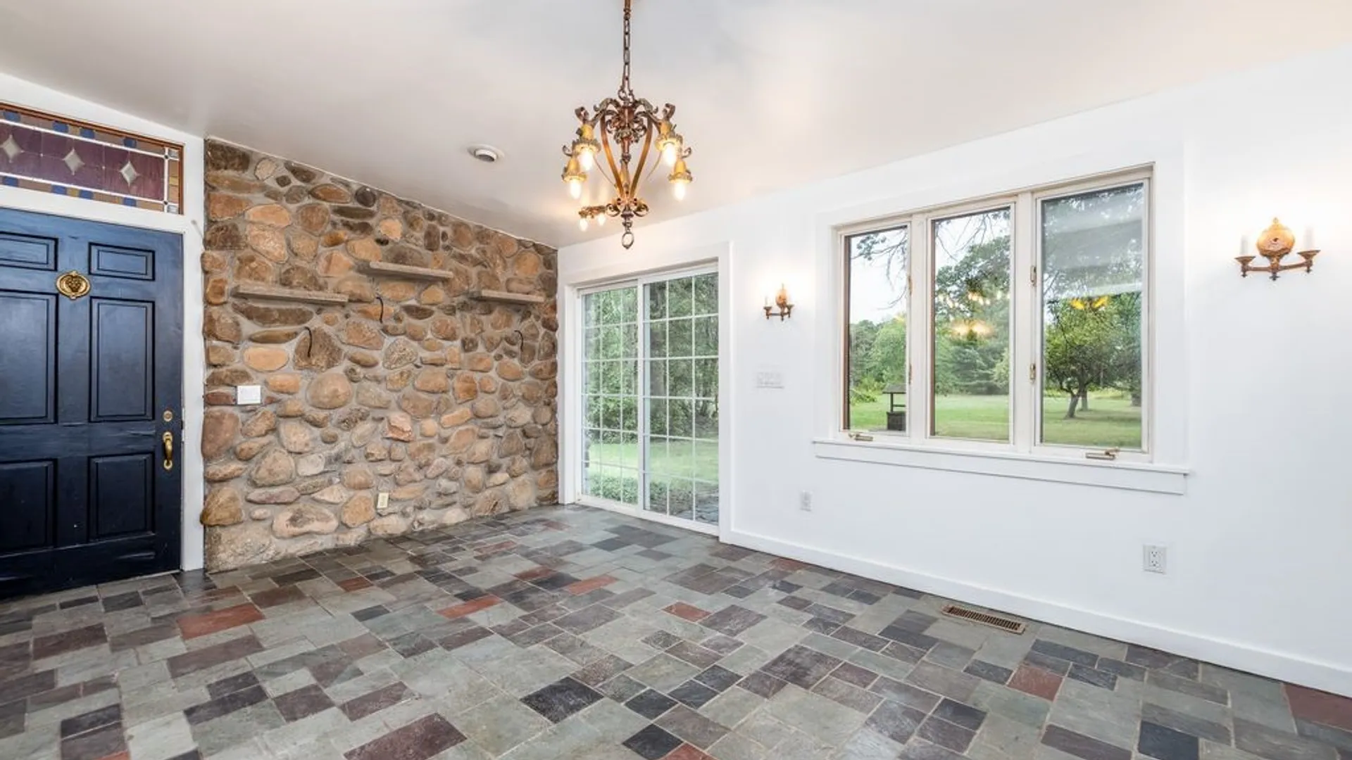 Property at 1616 Lake Road, Webster, NY 14580 10