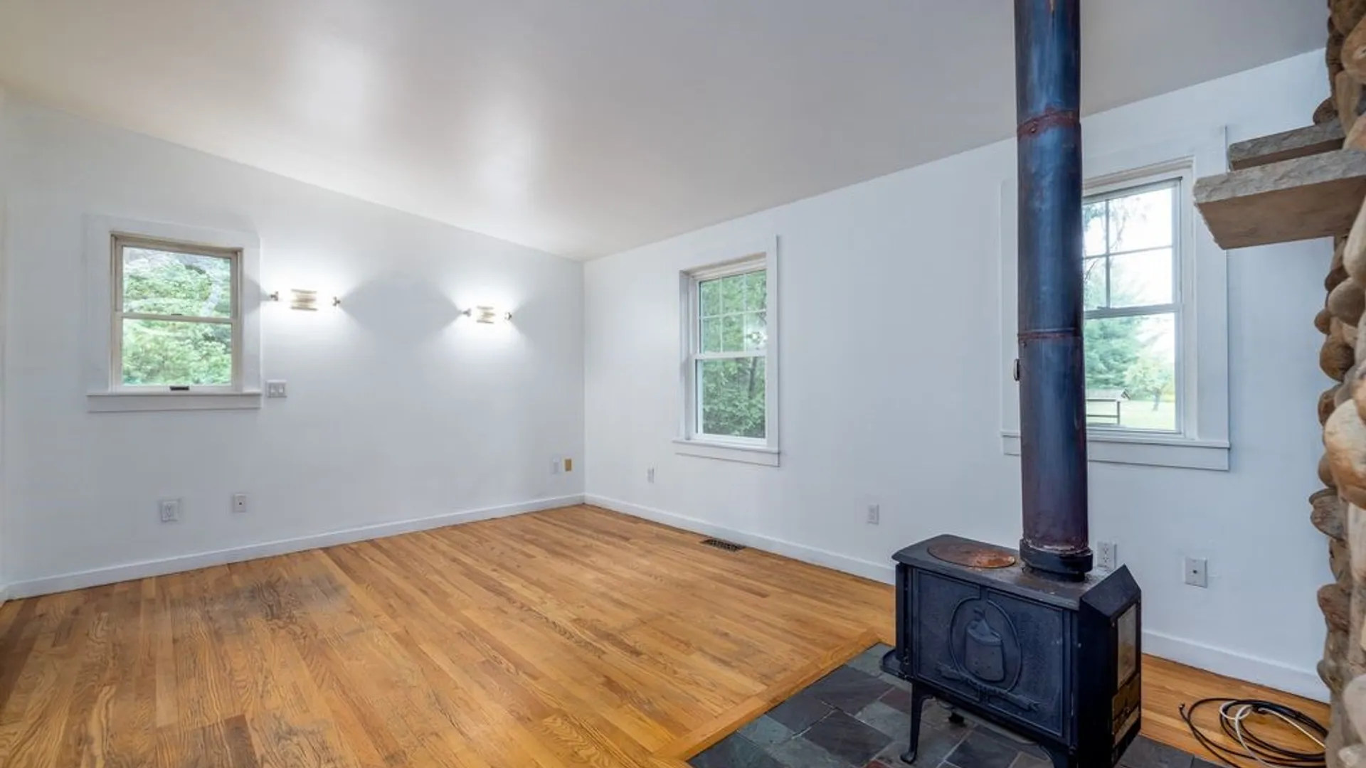 Property at 1616 Lake Road, Webster, NY 14580 16