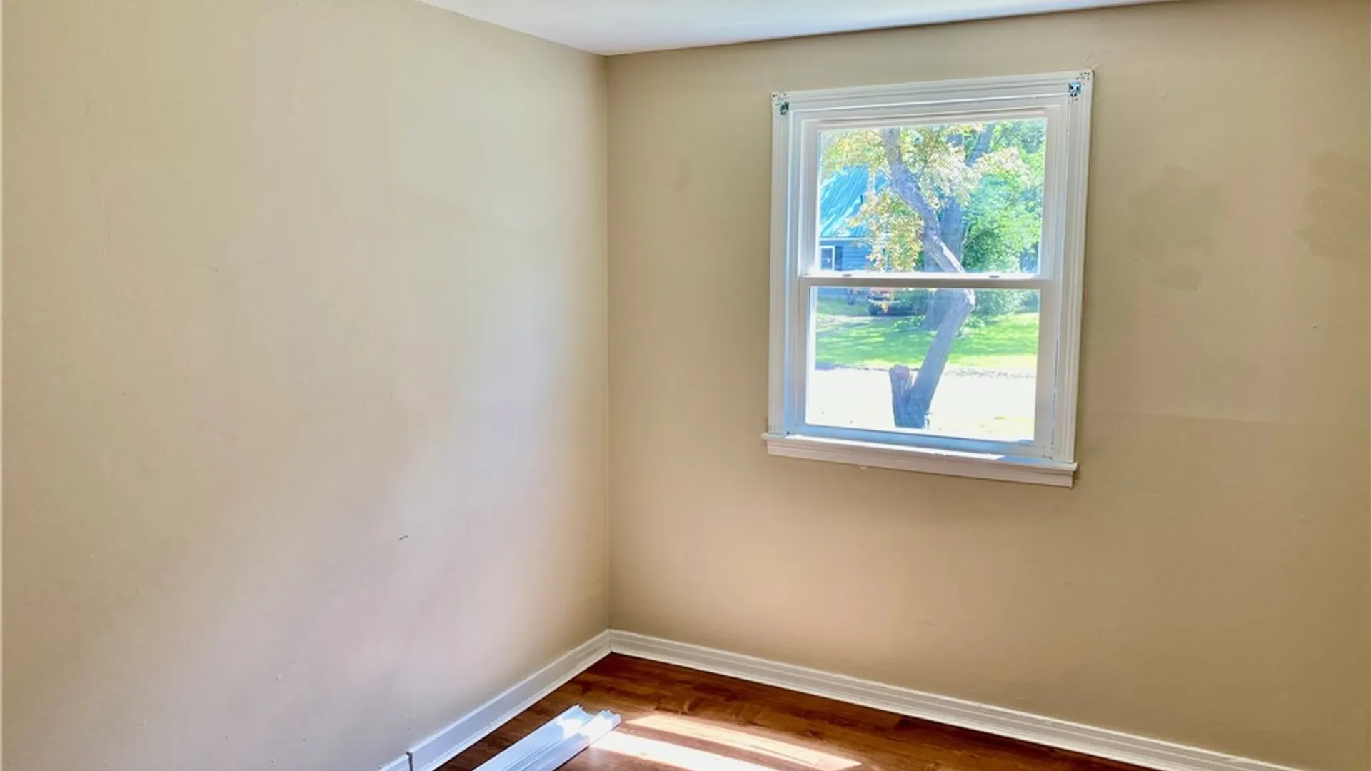 Property at 220 Roxann Avenue, Cicero, NY 13212 16