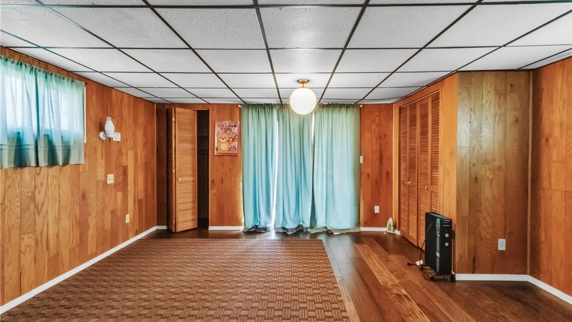 Property at 95 Guernsey St, Buffalo, NY 14207 14