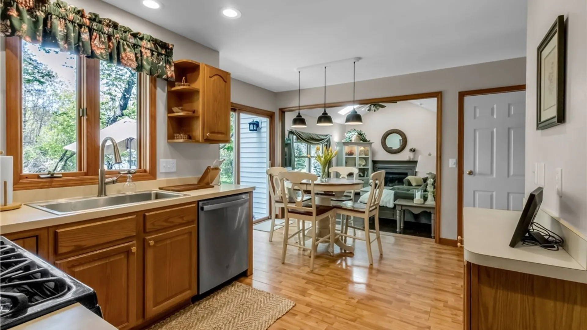 Property at 34 5th Avenue, Amherst, NY 14221 16