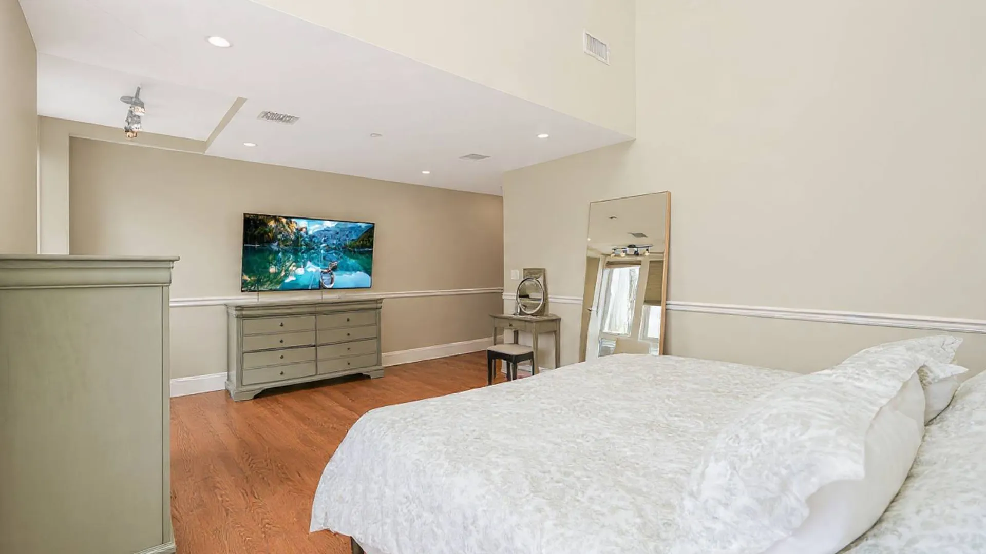 Property at 90 Bay Street Landing, Staten Island, NY 10301 21