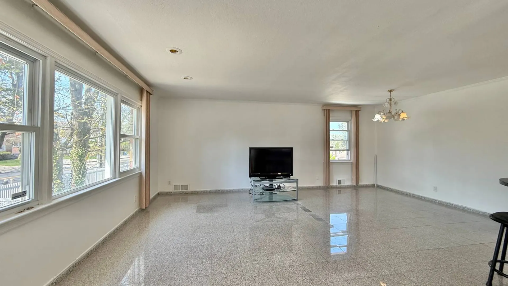 Property at 33-19 BELL BLVD, BAYSIDE, NY 11361 3
