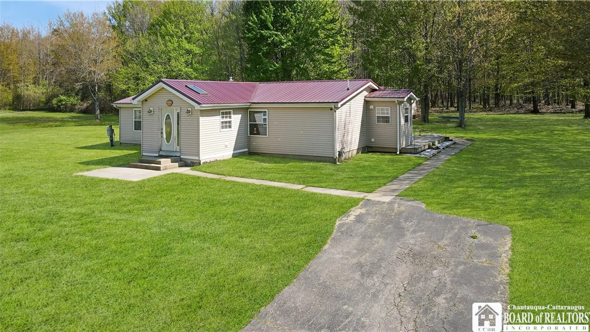 Property at 2383 Chapin Road, Sheridan, NY 14136 3