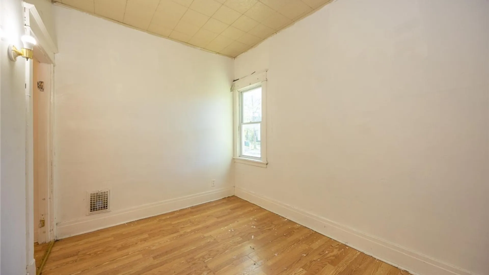 Property at 154 Hagen Street, Buffalo, NY 14215 33