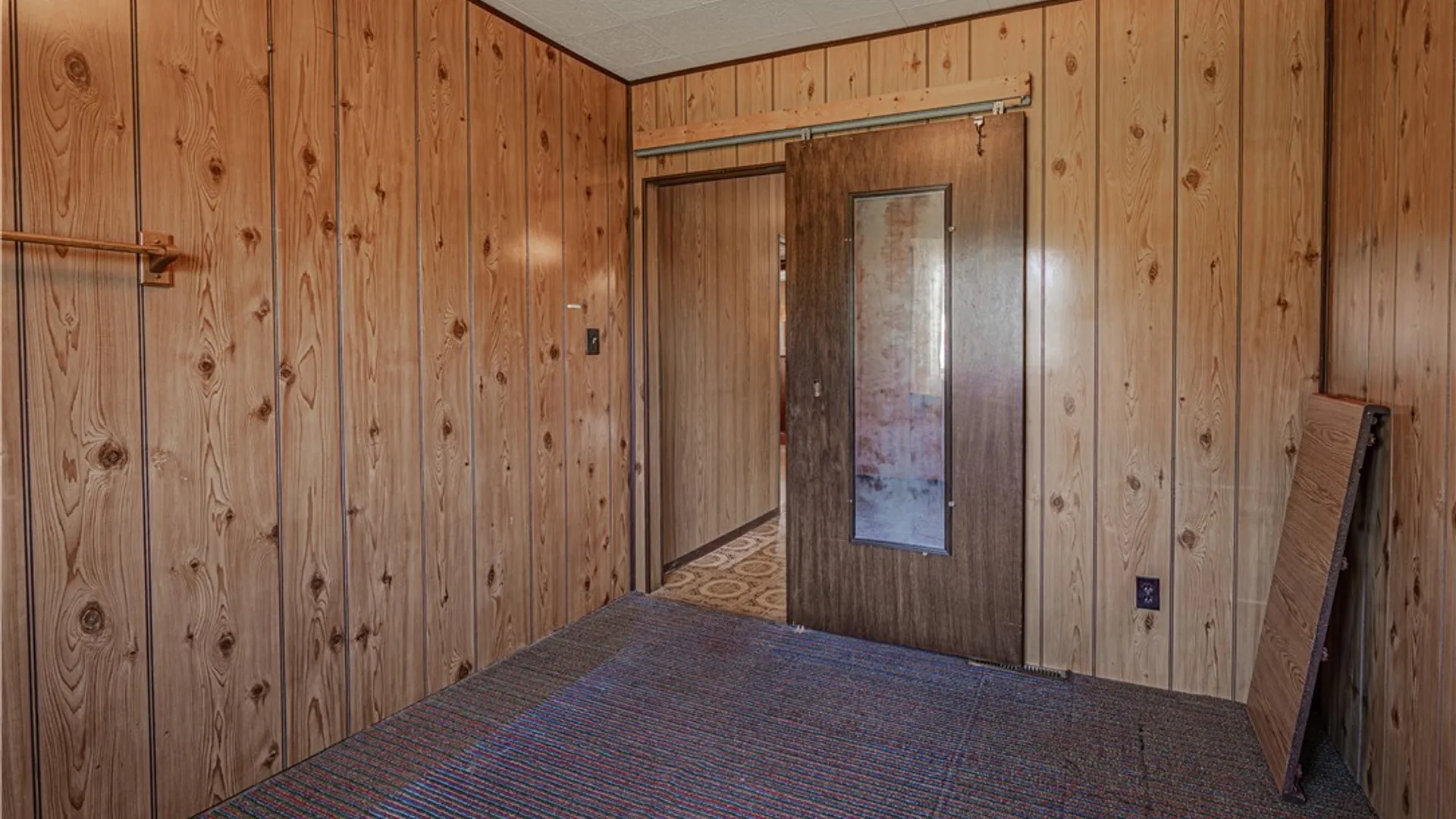 Property at 4784 Chester Avenue, Niagara, NY 14305 16