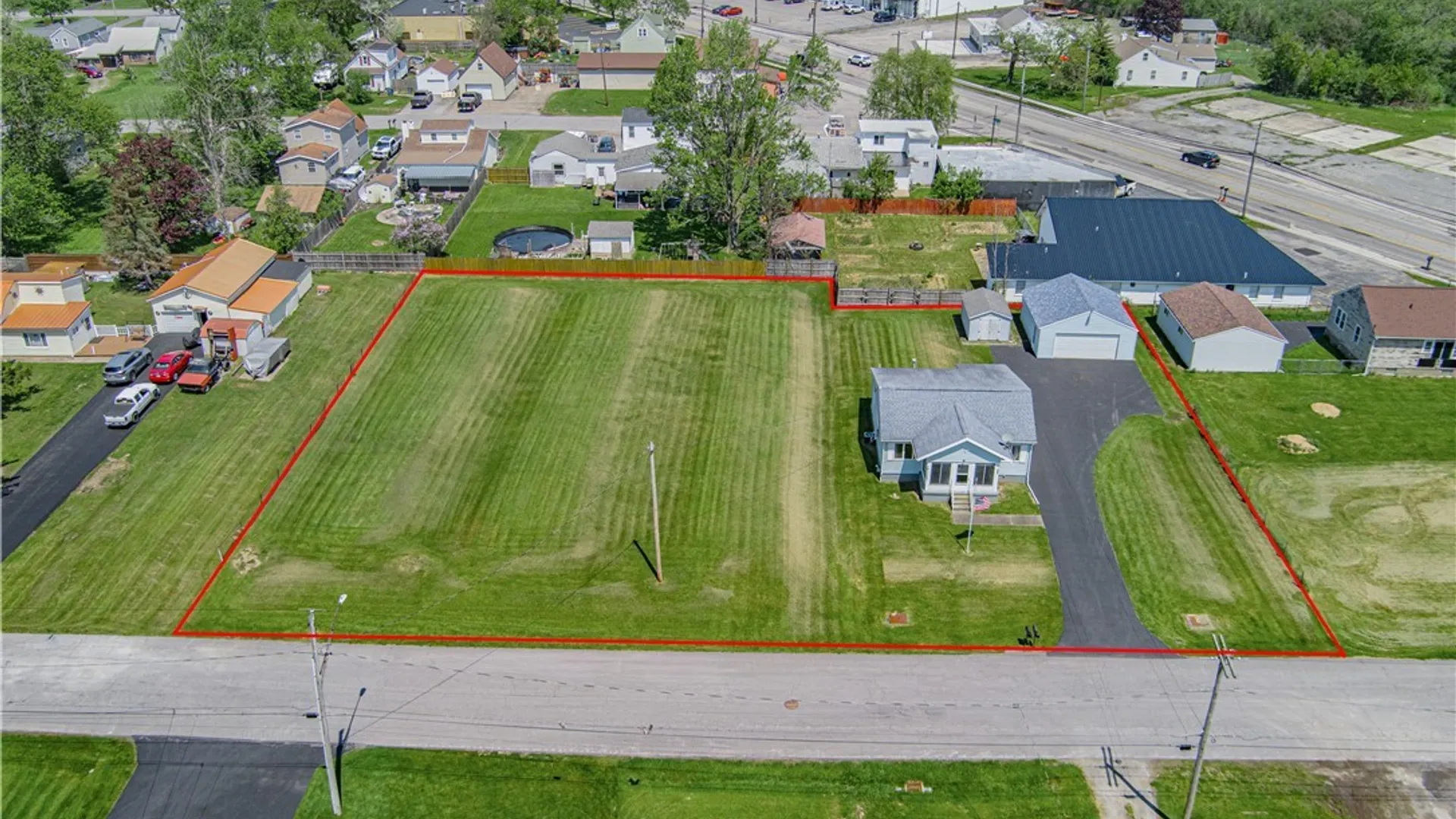 Property at 4784 Chester Avenue, Niagara, NY 14305 3