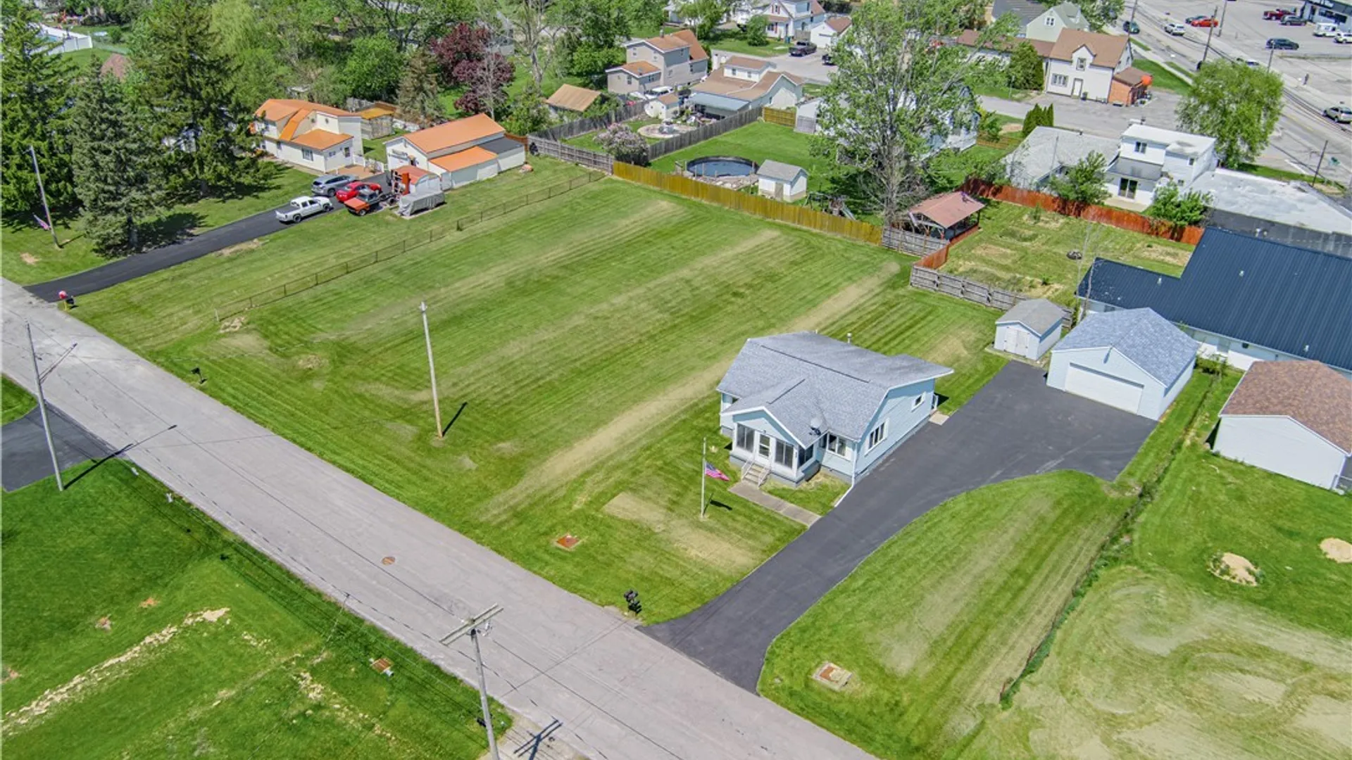 Property at 4784 Chester Avenue, Niagara, NY 14305 32