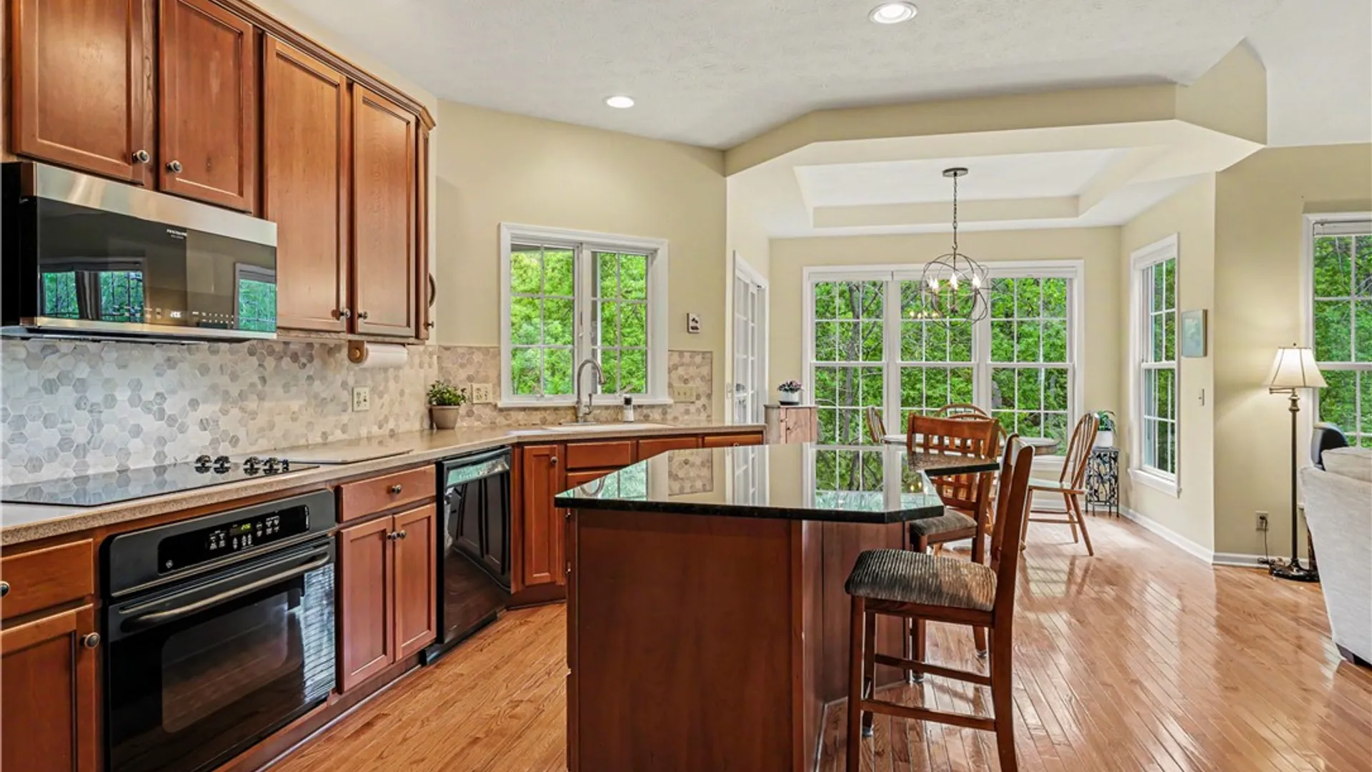 Property at 1021 Sutherland Way, Victor, NY 14564 9