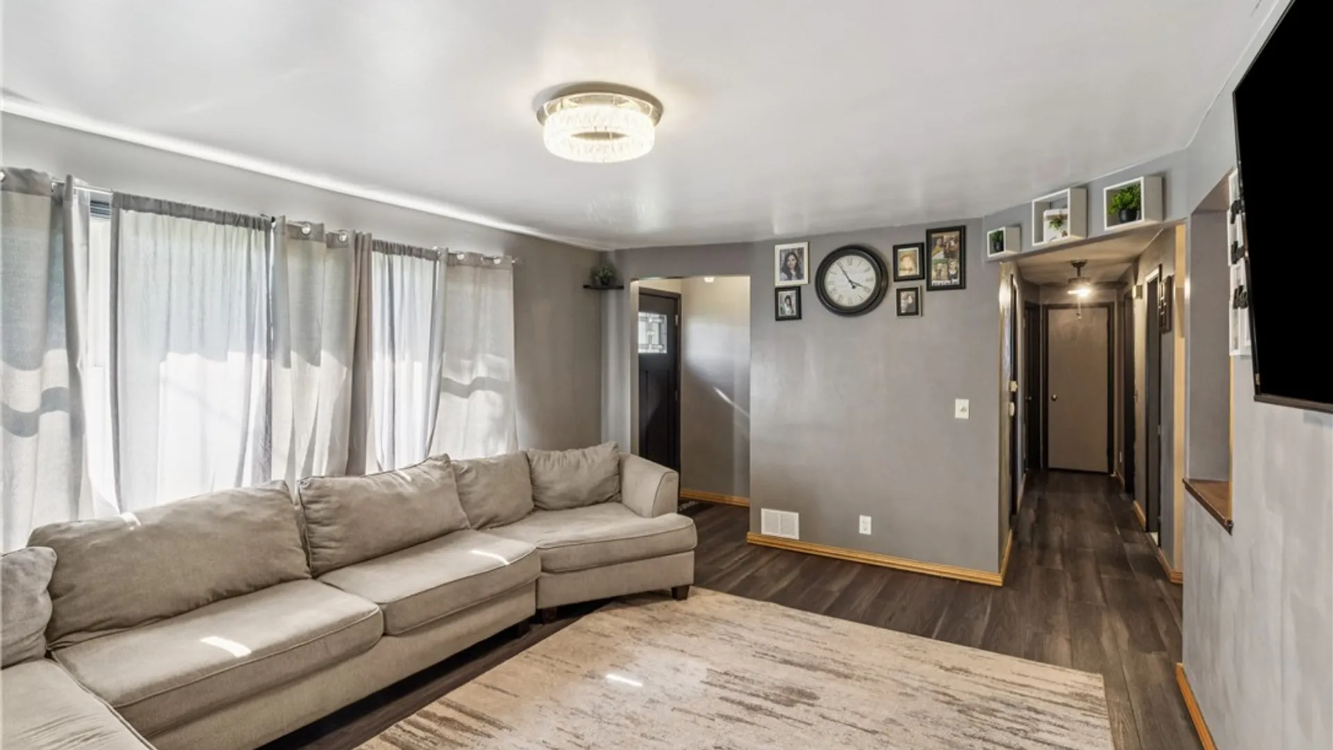Property at 152 Ardella Street, Gates, NY 14606 4