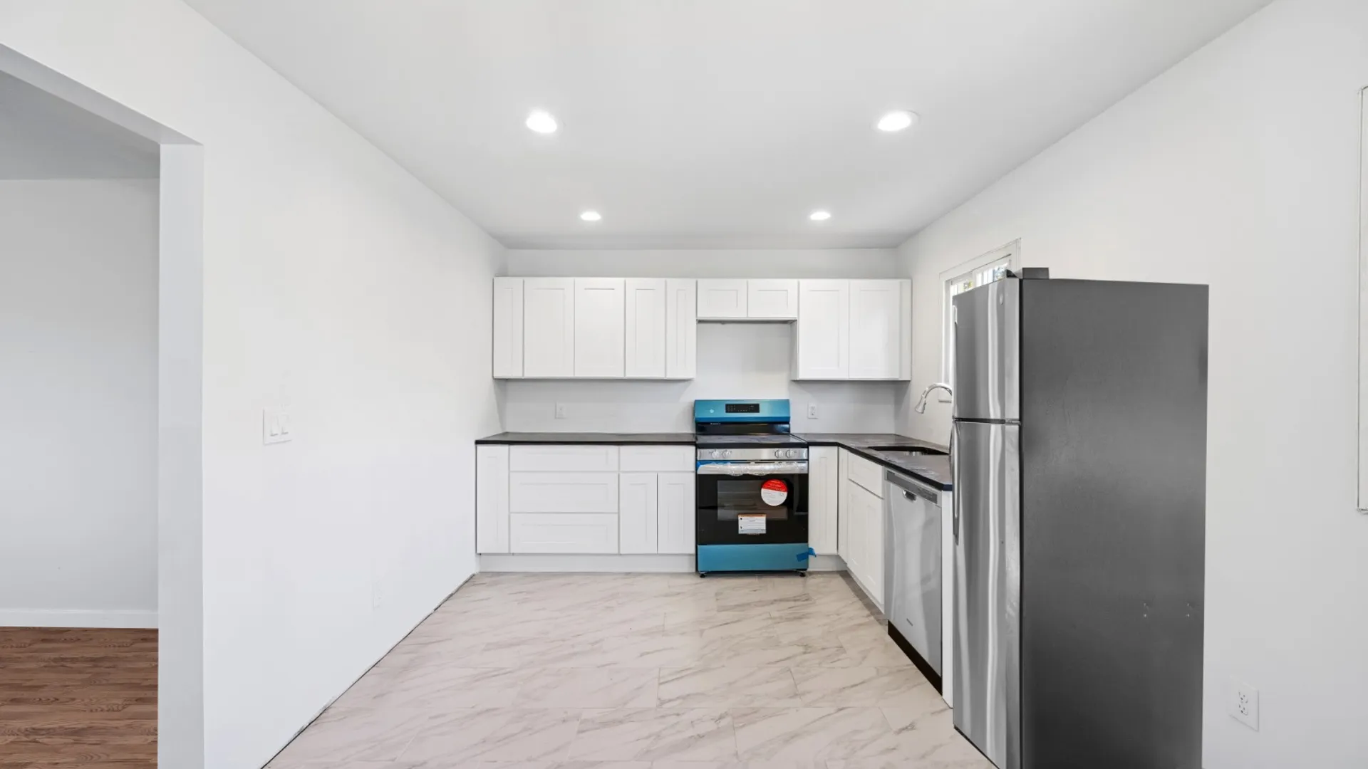 Property at 14 Platt Ave, West Babylon, NY 11704 12