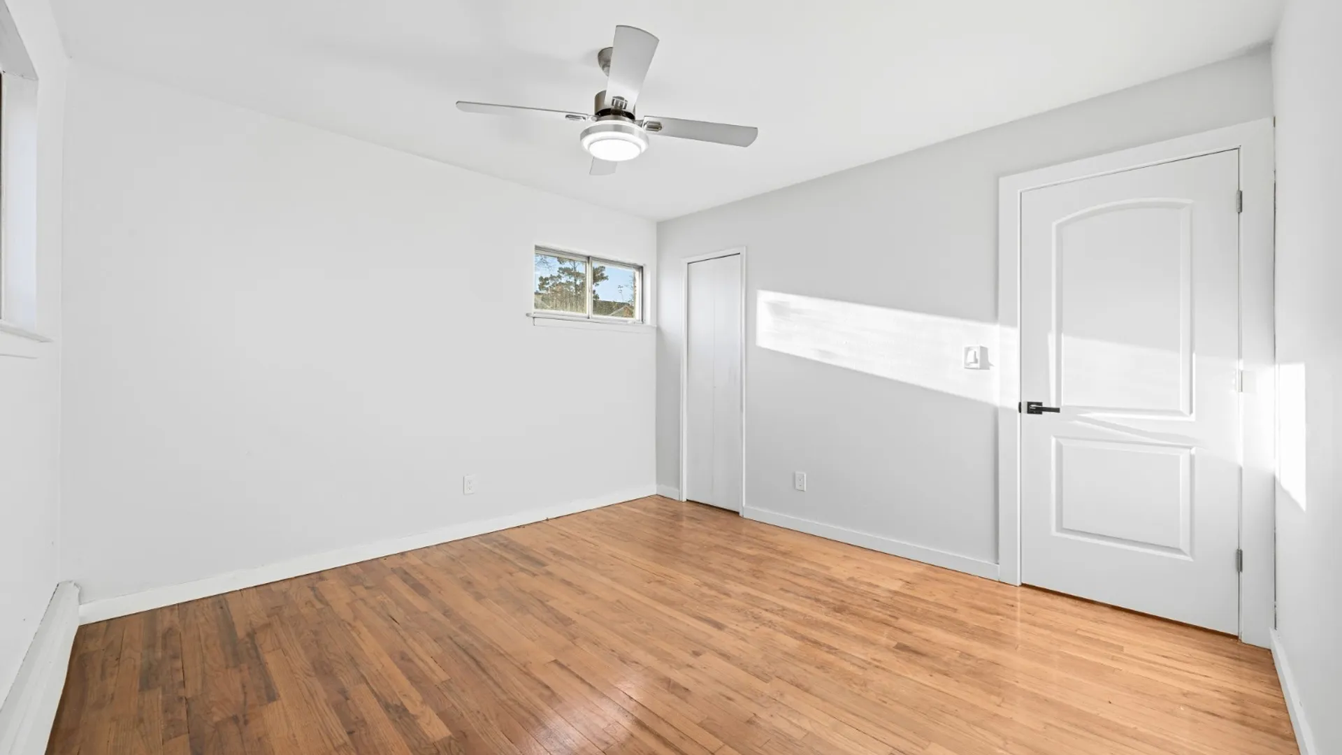 Property at 14 Platt Ave, West Babylon, NY 11704 16