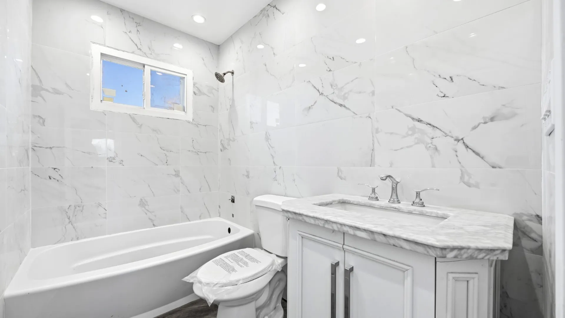 Property at 14 Platt Ave, West Babylon, NY 11704 19