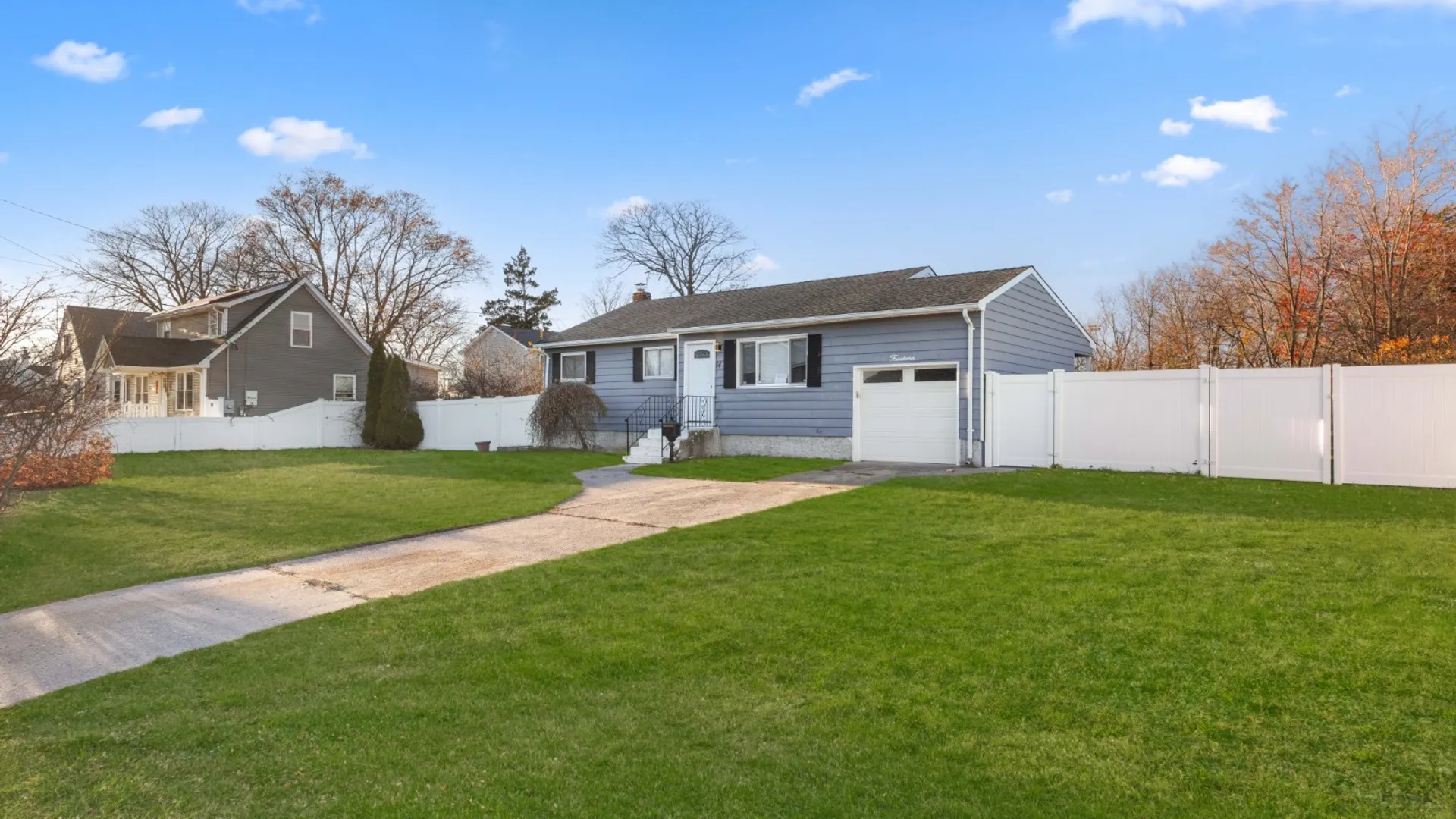 Property at 14 Platt Ave, West Babylon, NY 11704 2