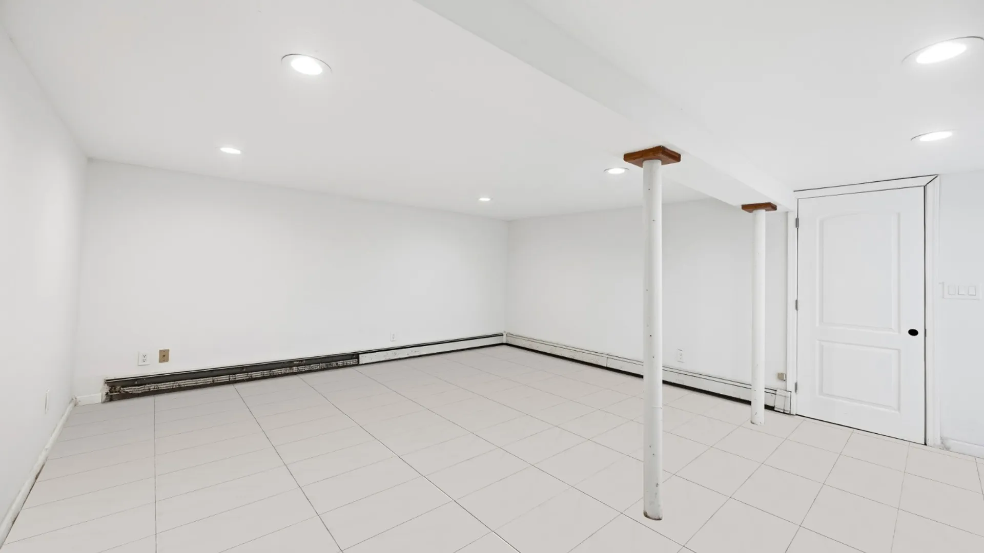 Property at 14 Platt Ave, West Babylon, NY 11704 20