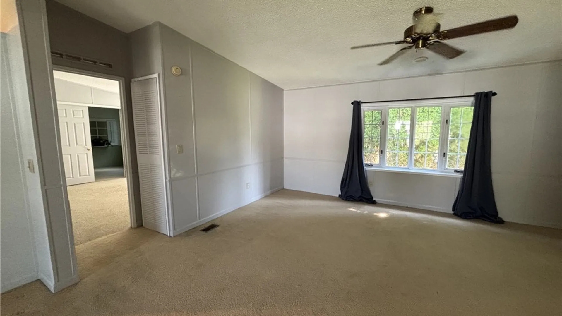 Property at 305 Sunset Drive, Clarendon, NY 14470 10