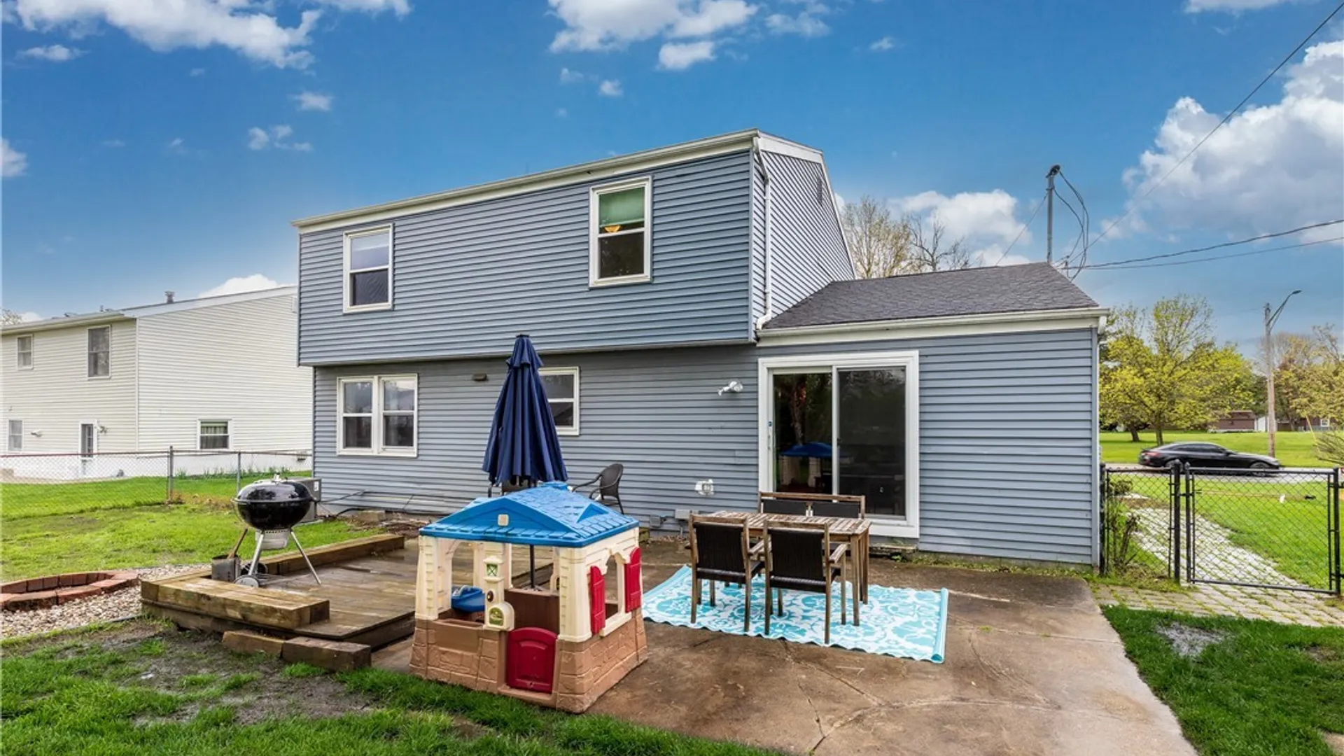 Property at 28 W Klein Road, Amherst, NY 14221 29