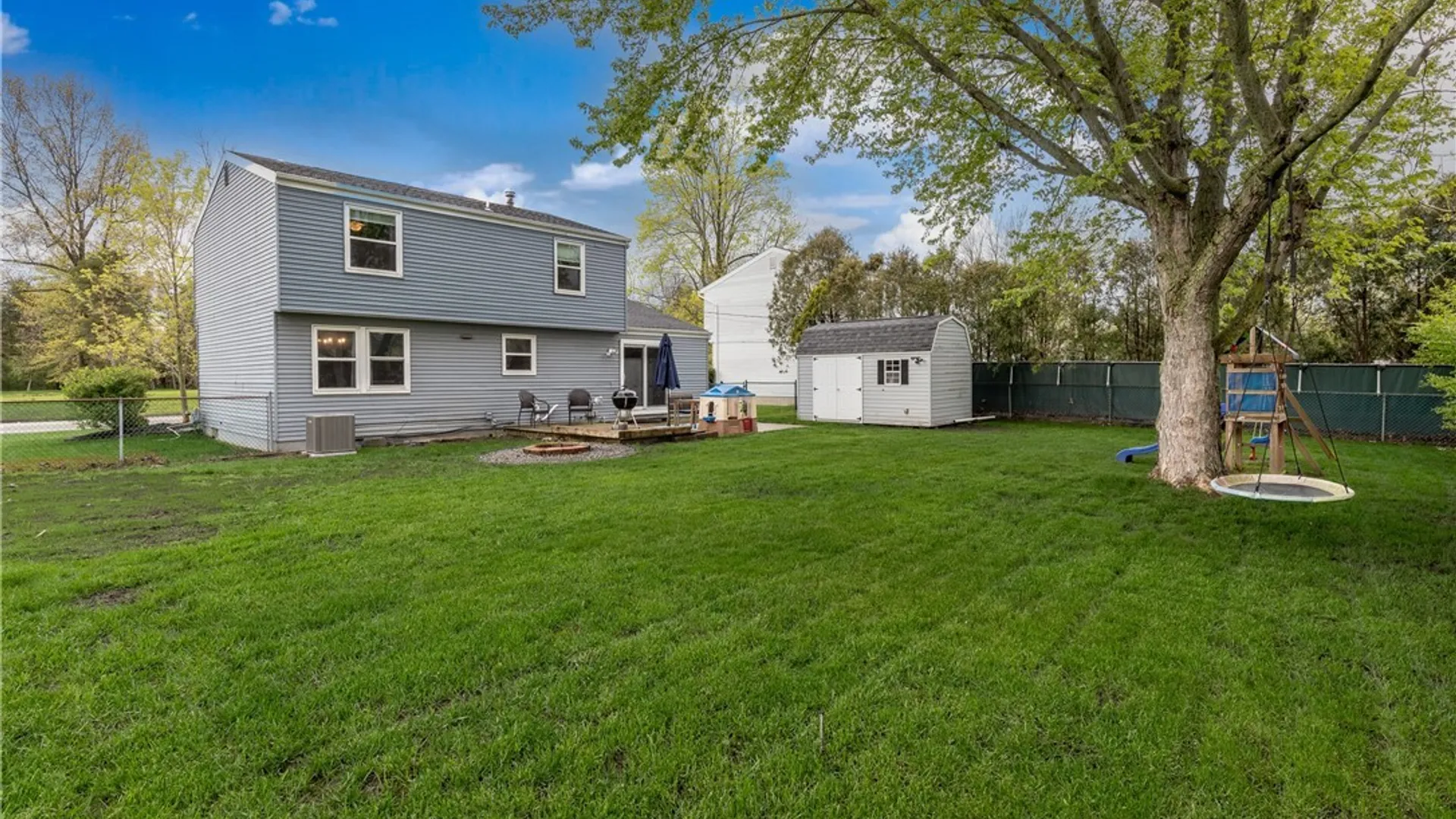 Property at 28 W Klein Road, Amherst, NY 14221 31