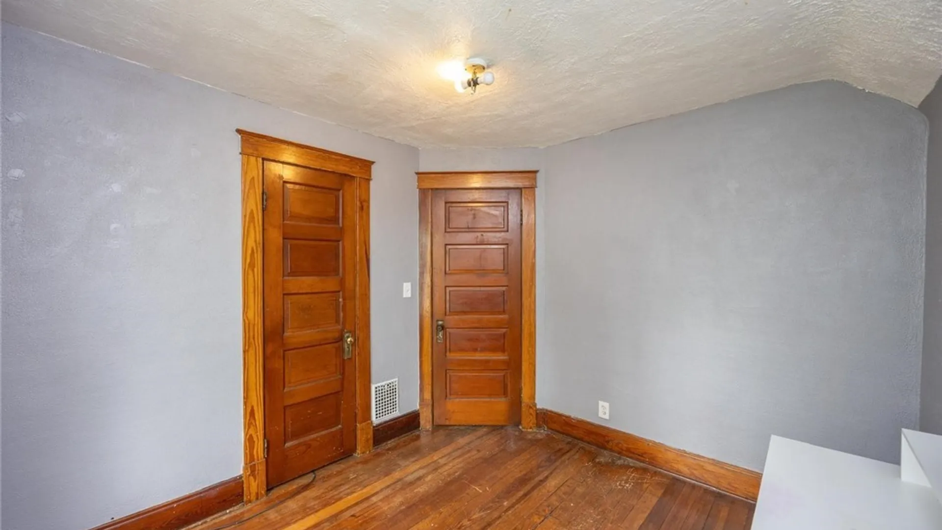 Property at 2215 South Avenue, Niagara Falls, NY 14305 33
