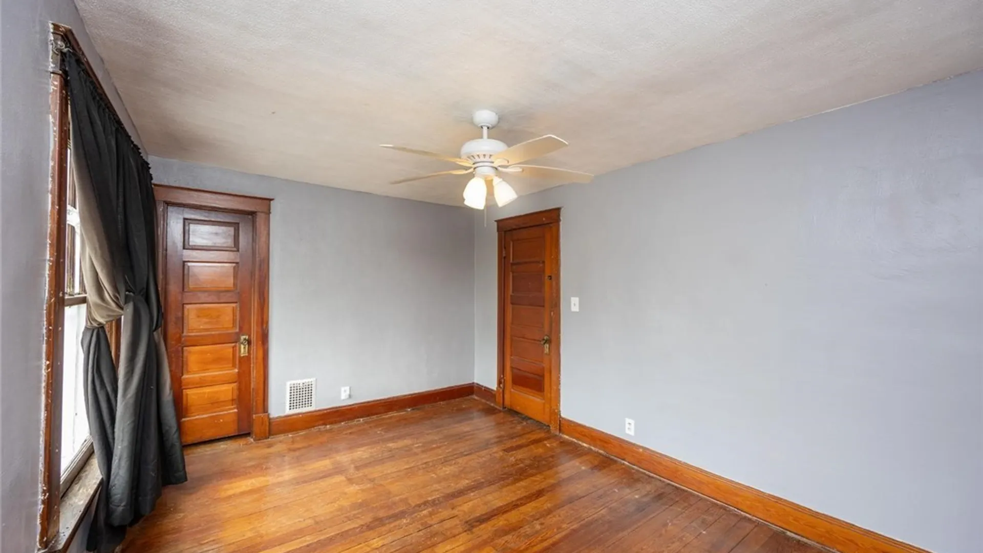 Property at 2215 South Avenue, Niagara Falls, NY 14305 34