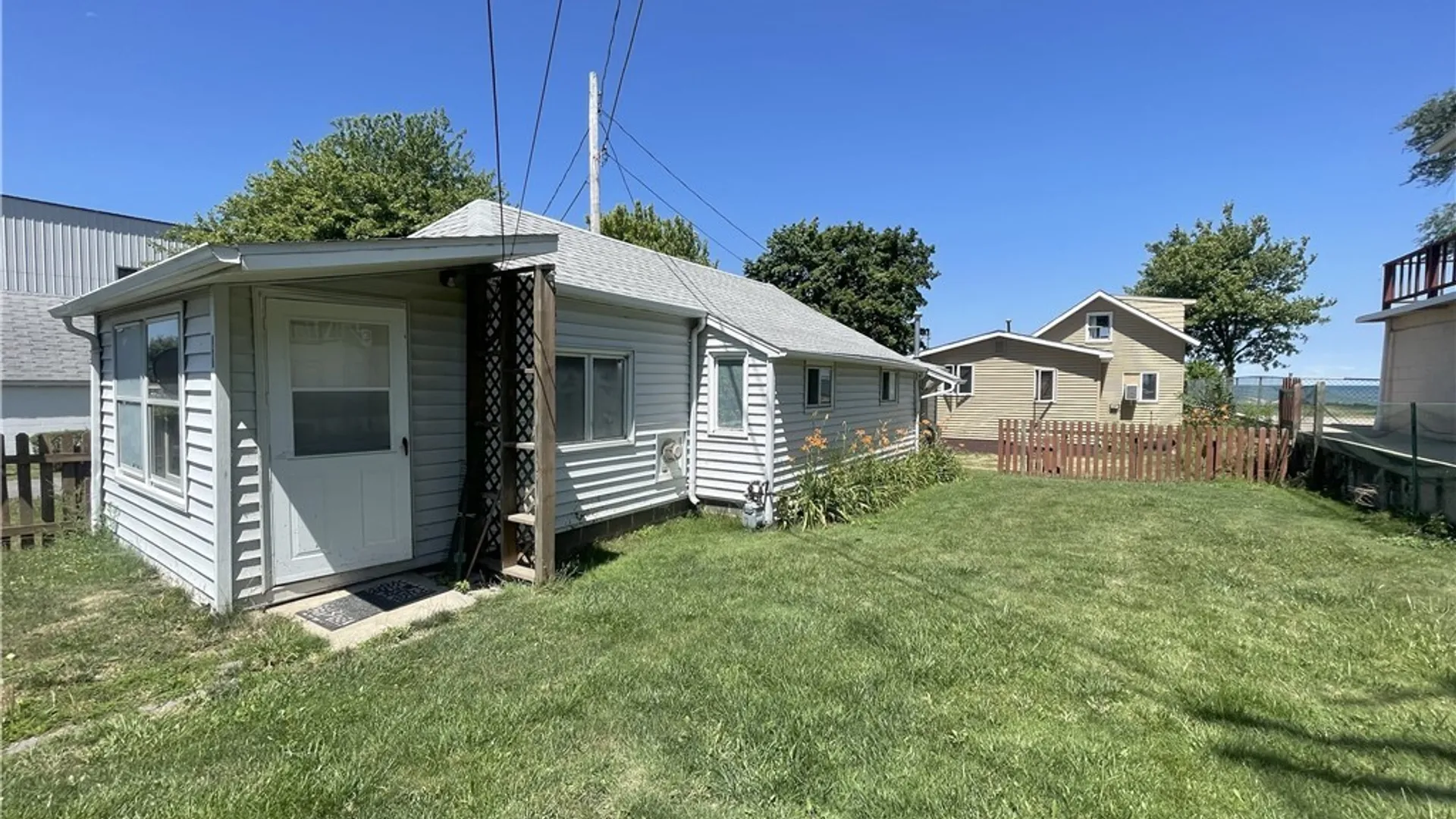 Property at 5841-5847 Ontario Street, Newfane, NY 14126 17