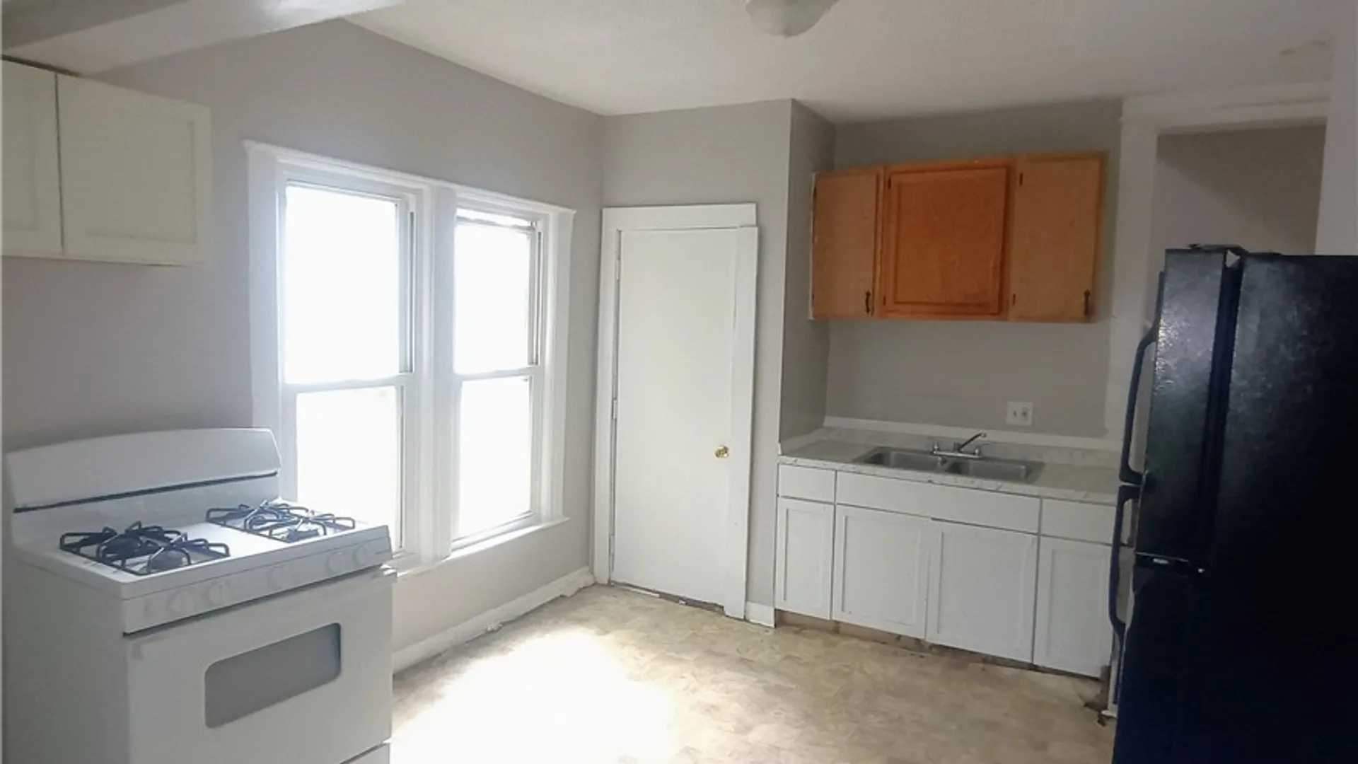 Property at 2009 S Salina Street, Syracuse, NY 13205 10