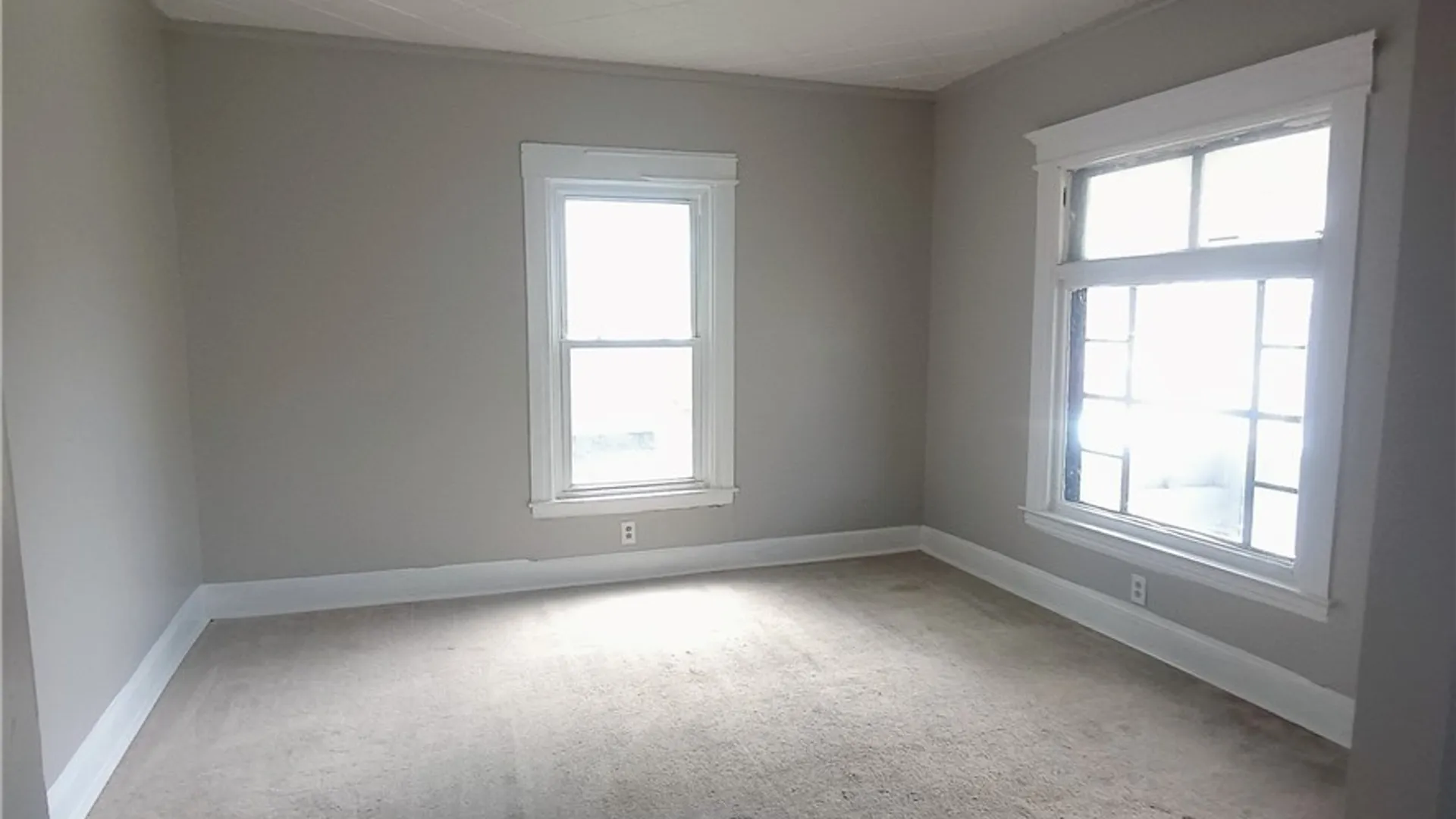 Property at 2009 S Salina Street, Syracuse, NY 13205 12