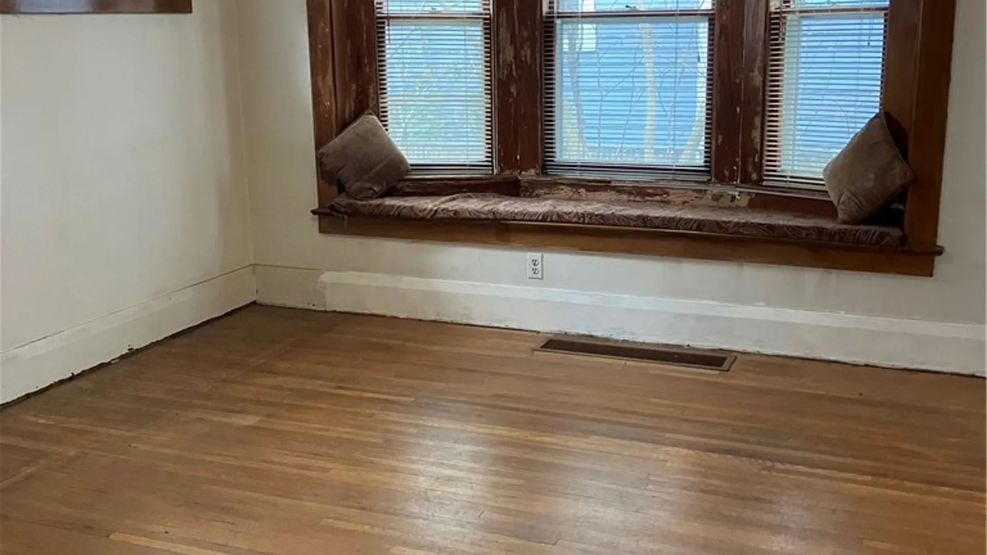 Property at 19 Velox Street, Rochester, NY 14615 8