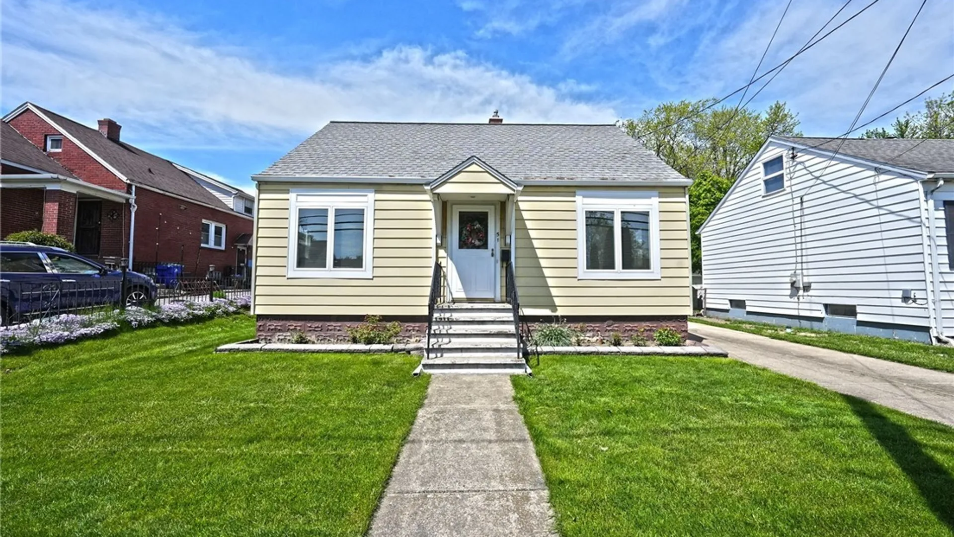 Property at 51 Orchard Avenue, Hamburg, NY 14219 26