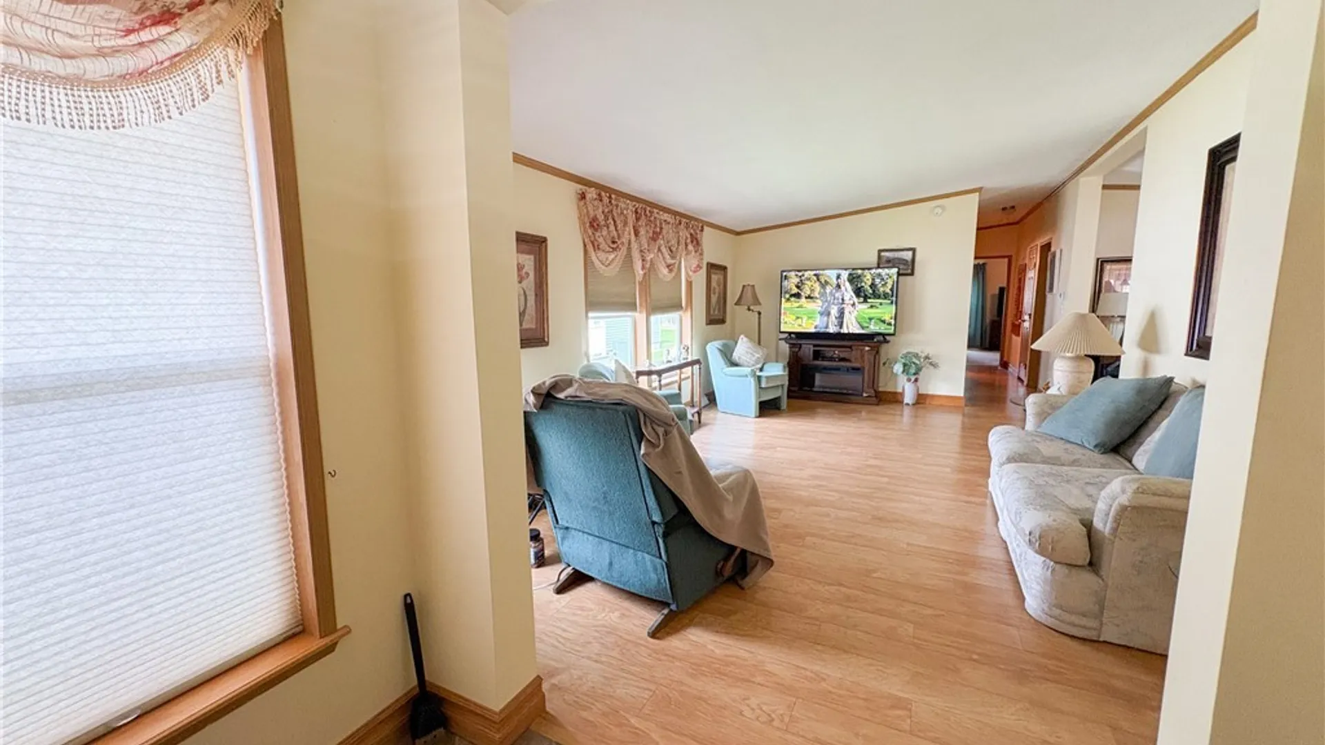 Property at 5455 Southwestern Boulevard, Hamburg, NY 14075 9