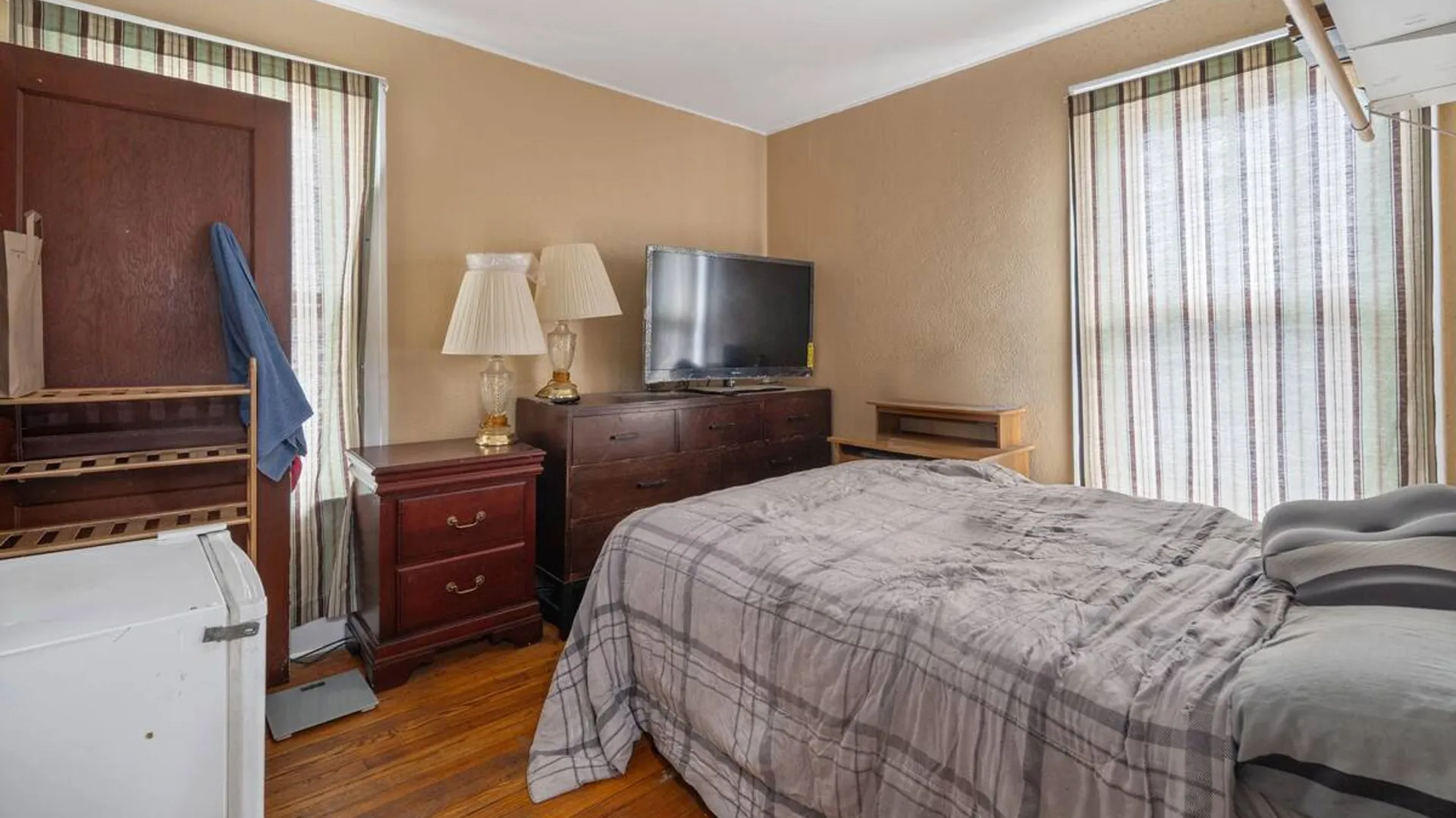 Property at 346-348 Leedale Street, Albany, NY 12209 17