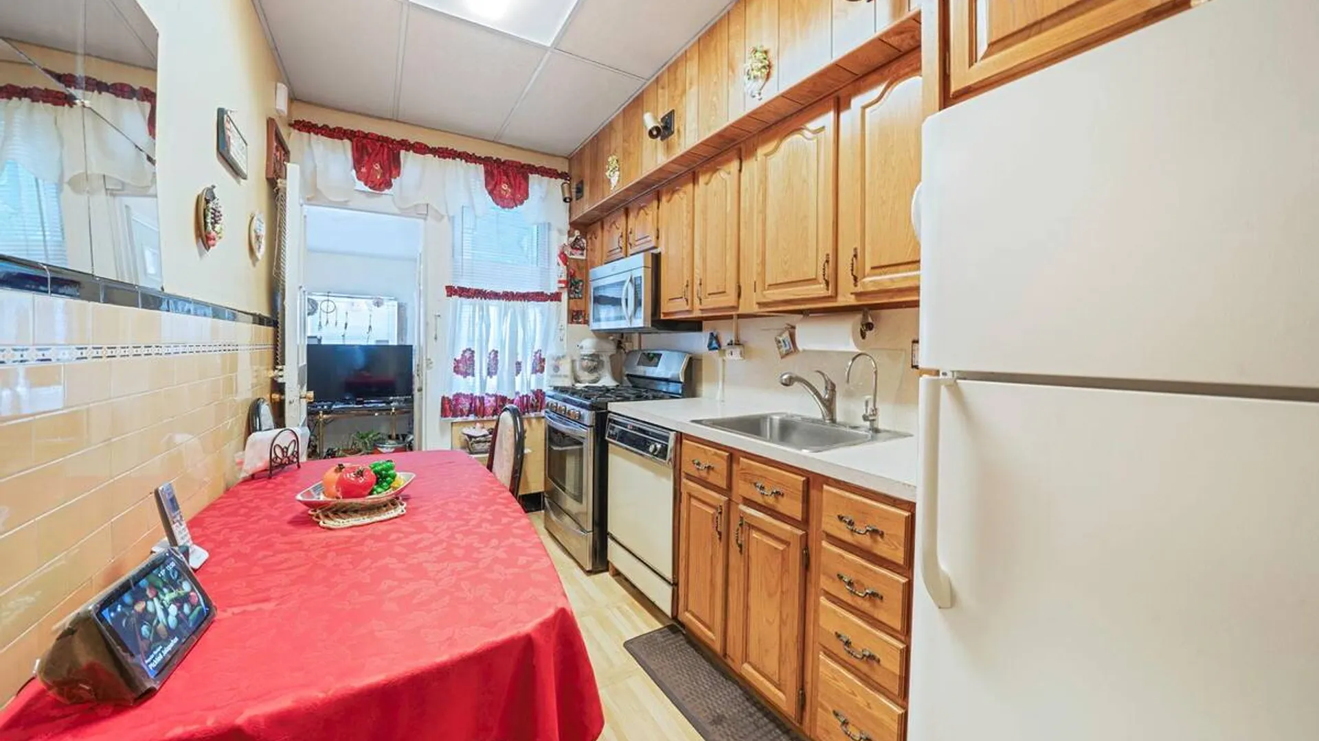 Property at 281 E 57th Street, Brooklyn, NY 11203 16
