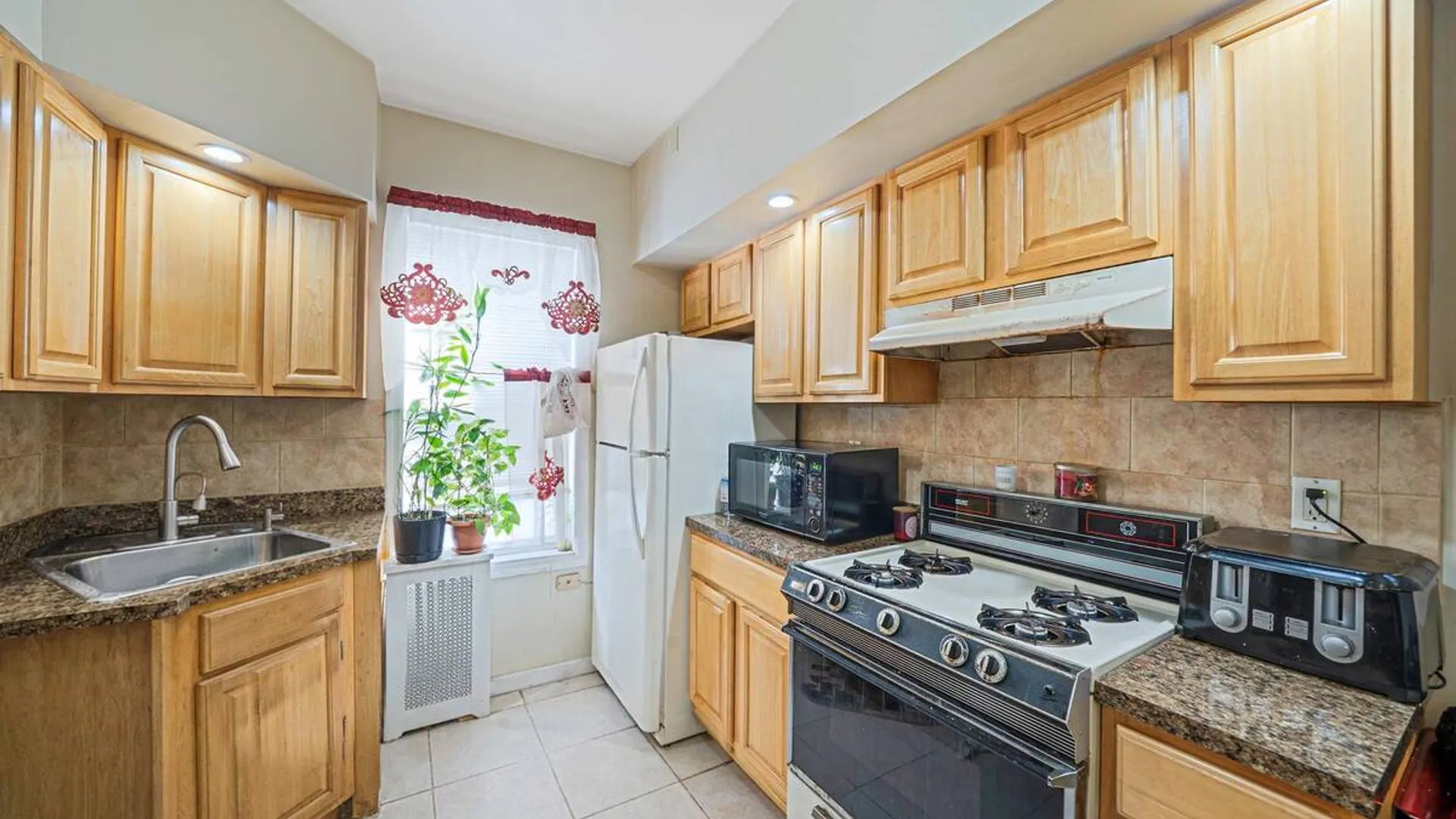 Property at 281 E 57th Street, Brooklyn, NY 11203 22