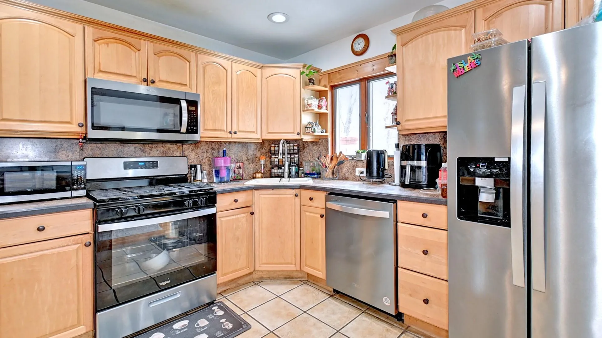 Property at 12 Bruce Lane, Kings Park, NY 11754 13