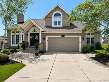 Property at 16 Woodstream Circle, Grand Island, NY 14072
