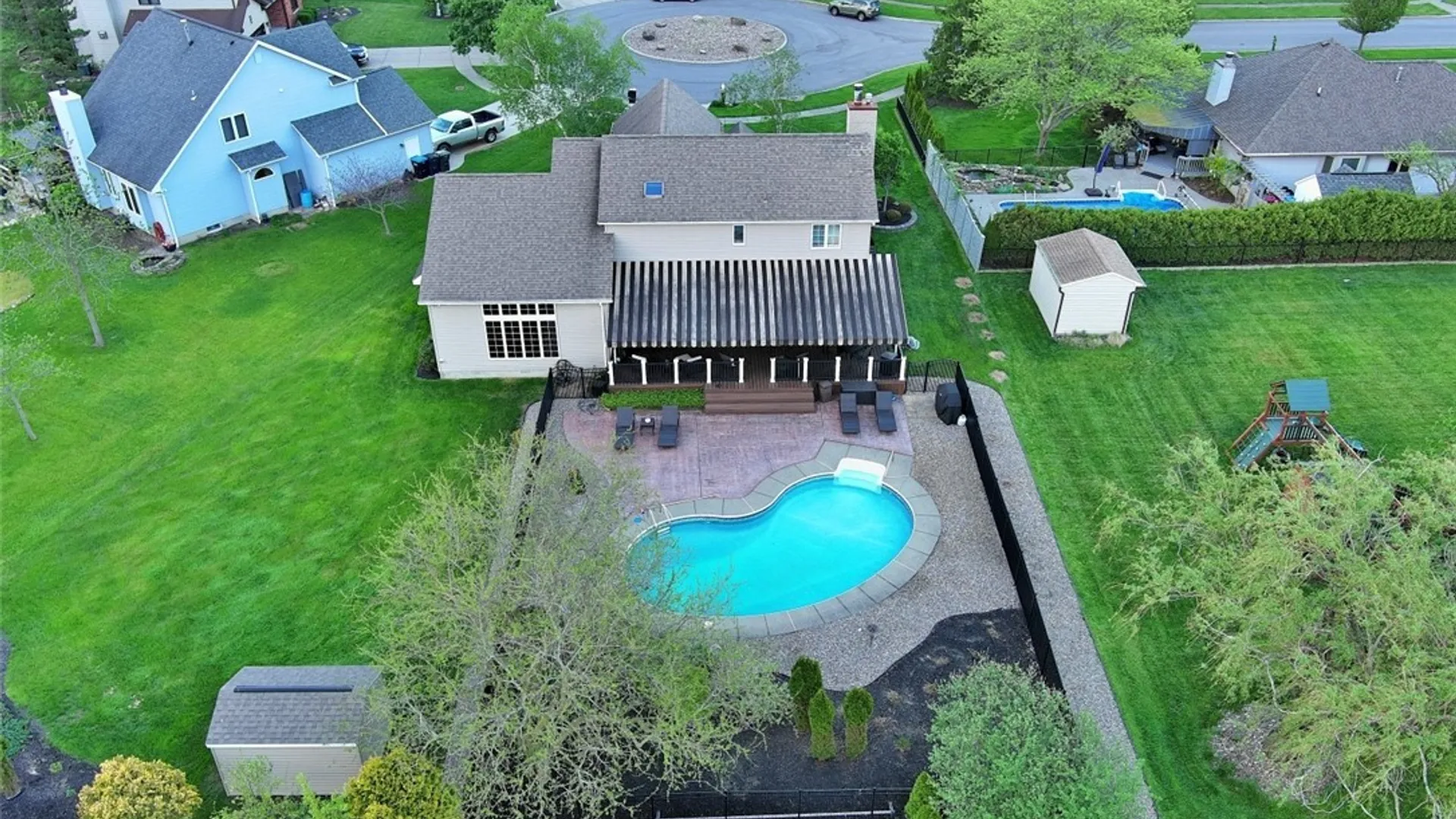 Property at 16 Woodstream Circle, Grand Island, NY 14072 49