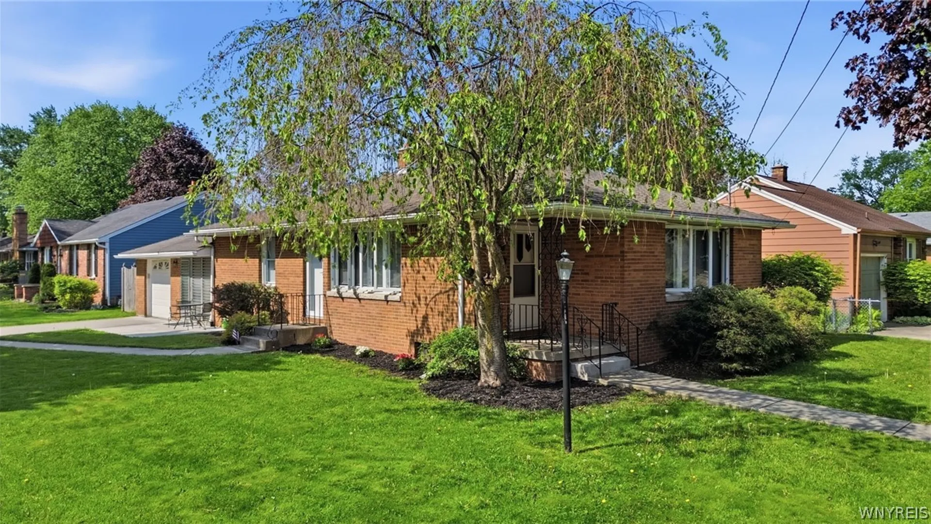 Property at 715 Park Avenue, North Tonawanda, NY 14120 2