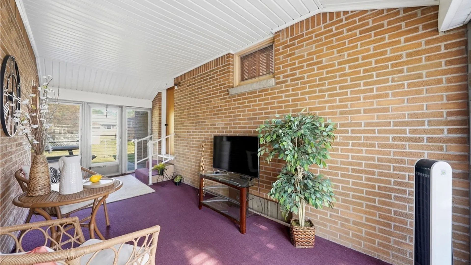 Property at 715 Park Avenue, North Tonawanda, NY 14120 25