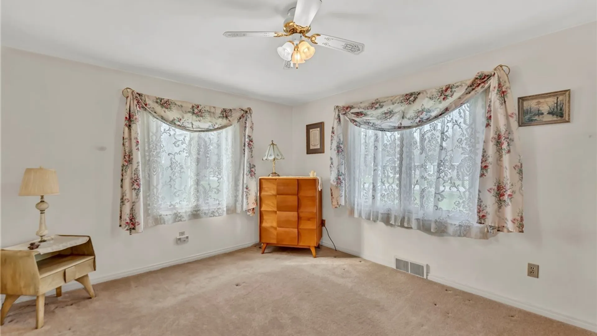 Property at 6105 Newton Road, Orchard Park, NY 14127 22