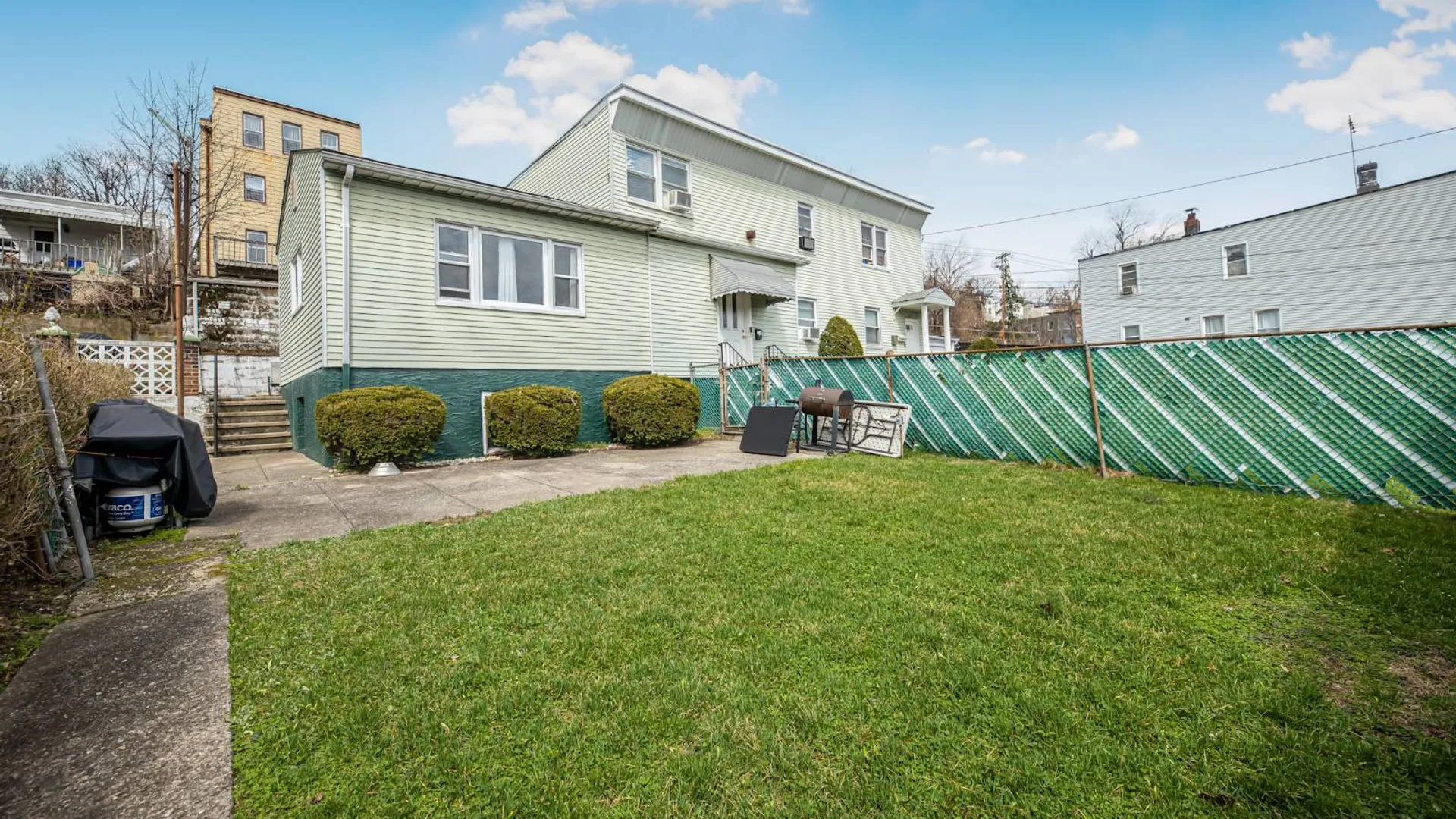 Property at 125 Woodland Ave, Yonkers, NY 10703 18