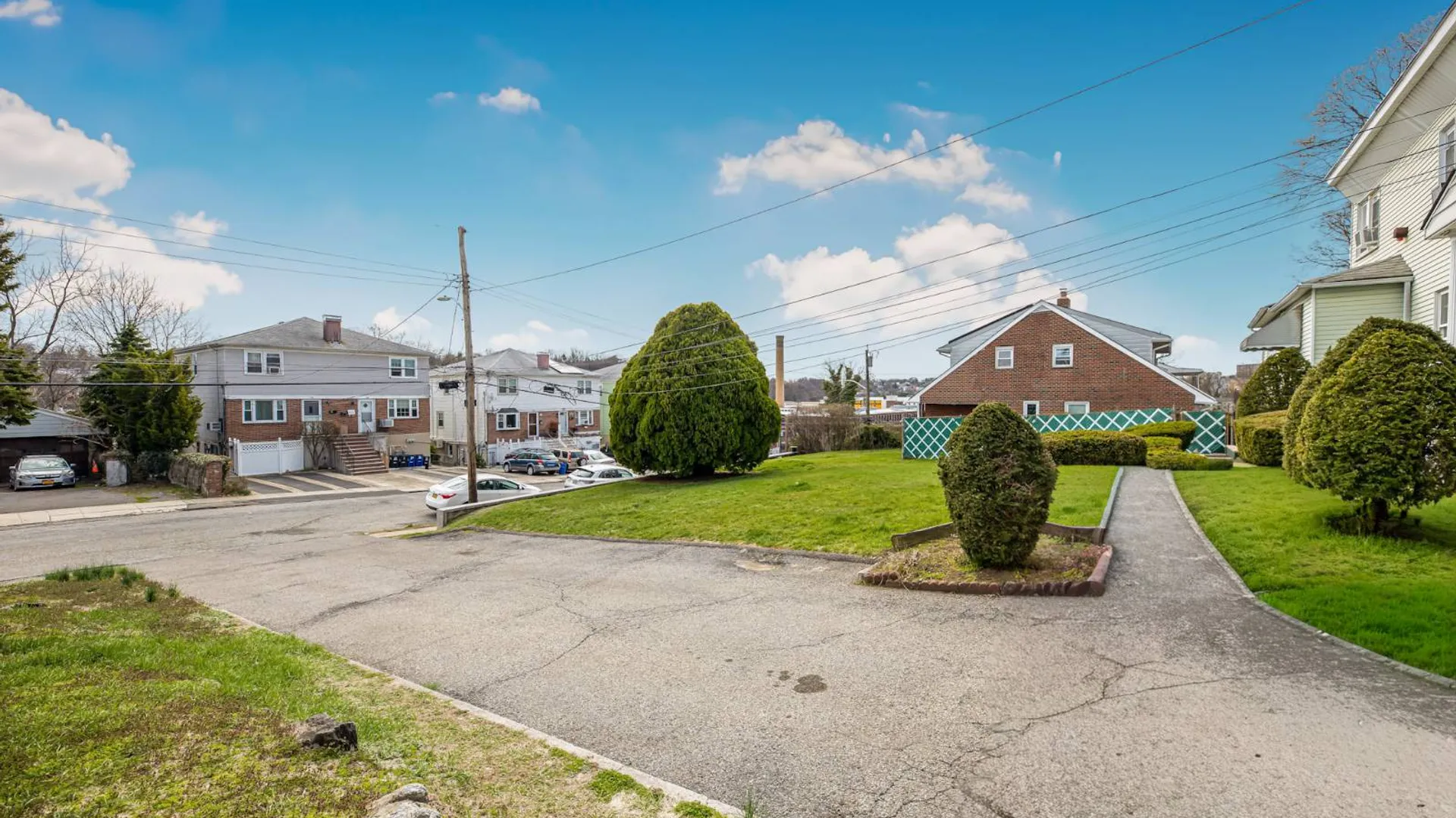 Property at 125 Woodland Ave, Yonkers, NY 10703 20
