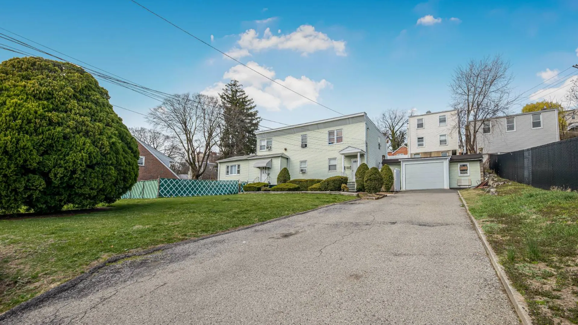 Property at 125 Woodland Ave, Yonkers, NY 10703 26
