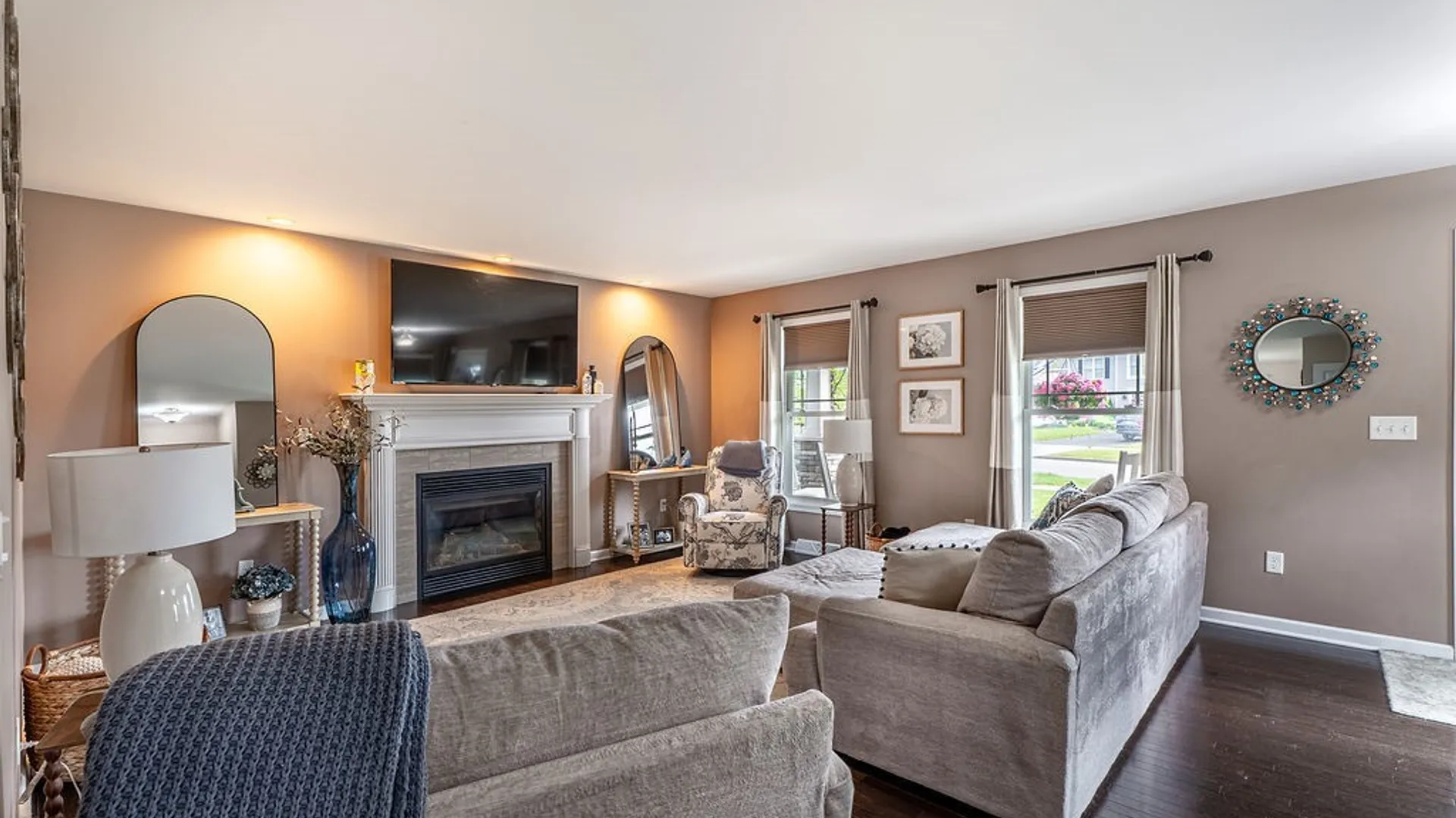Property at 39 Newberry Lane, Lancaster, NY 14086 12