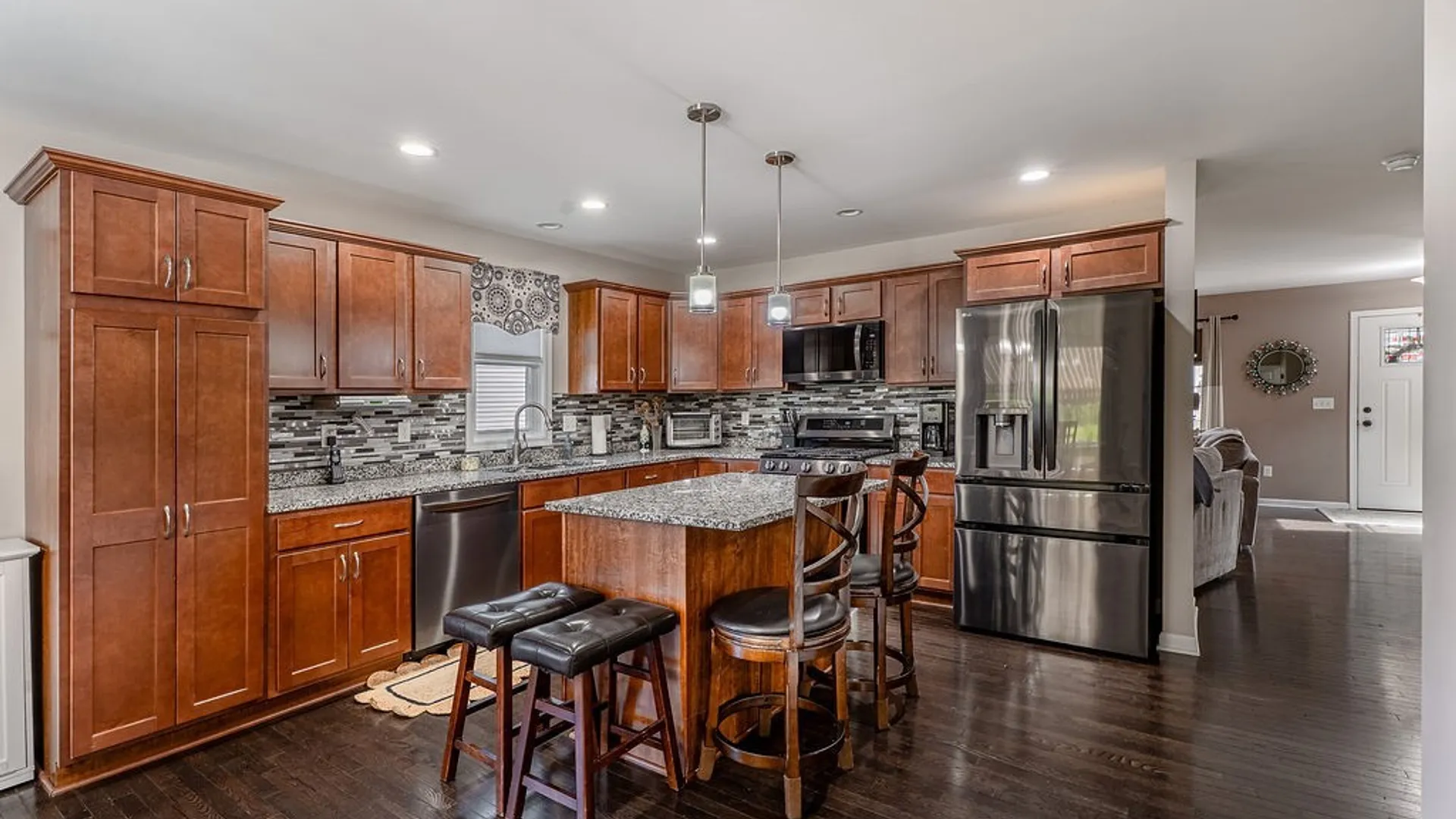 Property at 39 Newberry Lane, Lancaster, NY 14086 13