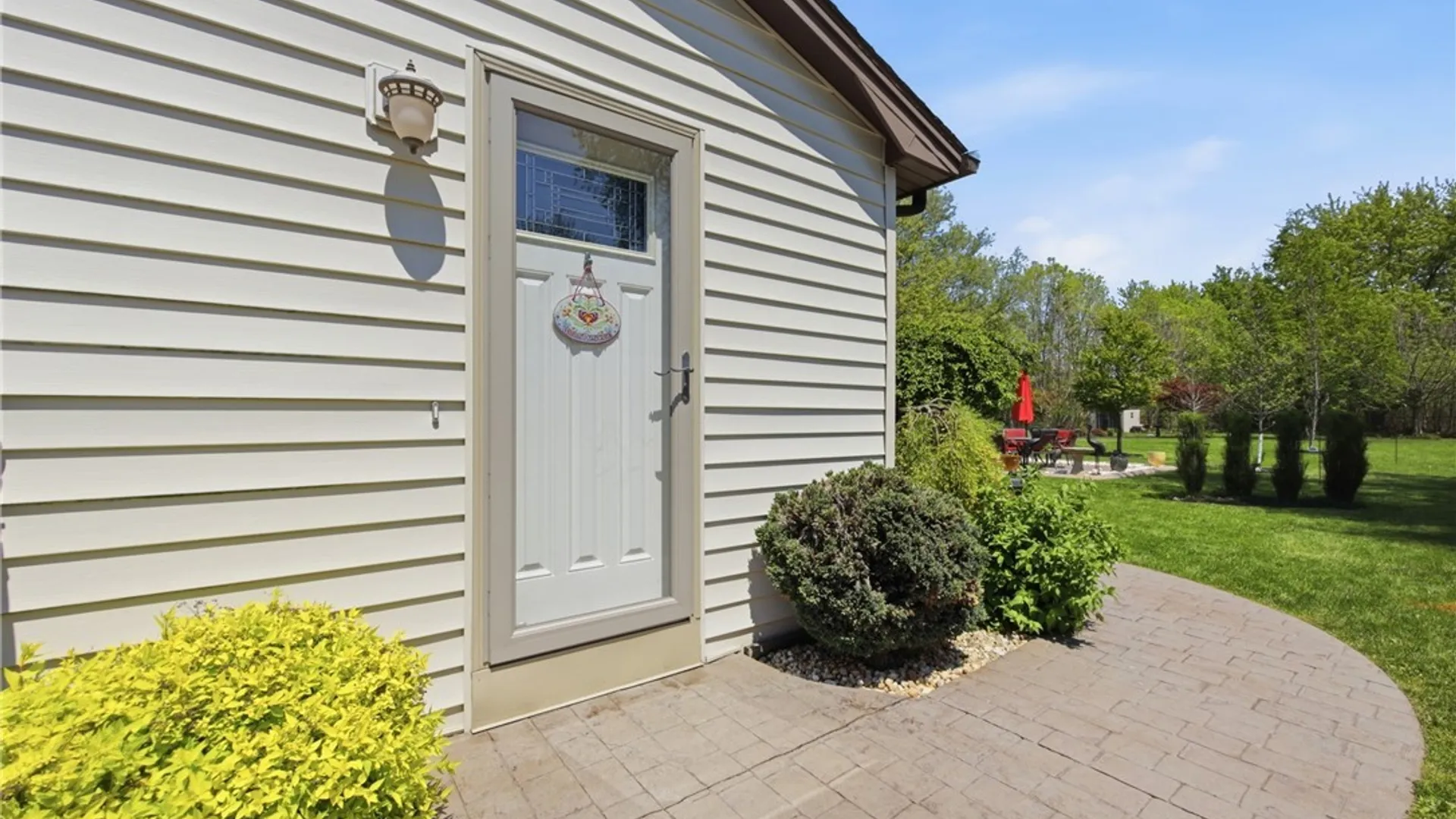 Property at 291 Seneca Place, Lancaster, NY 14086 5